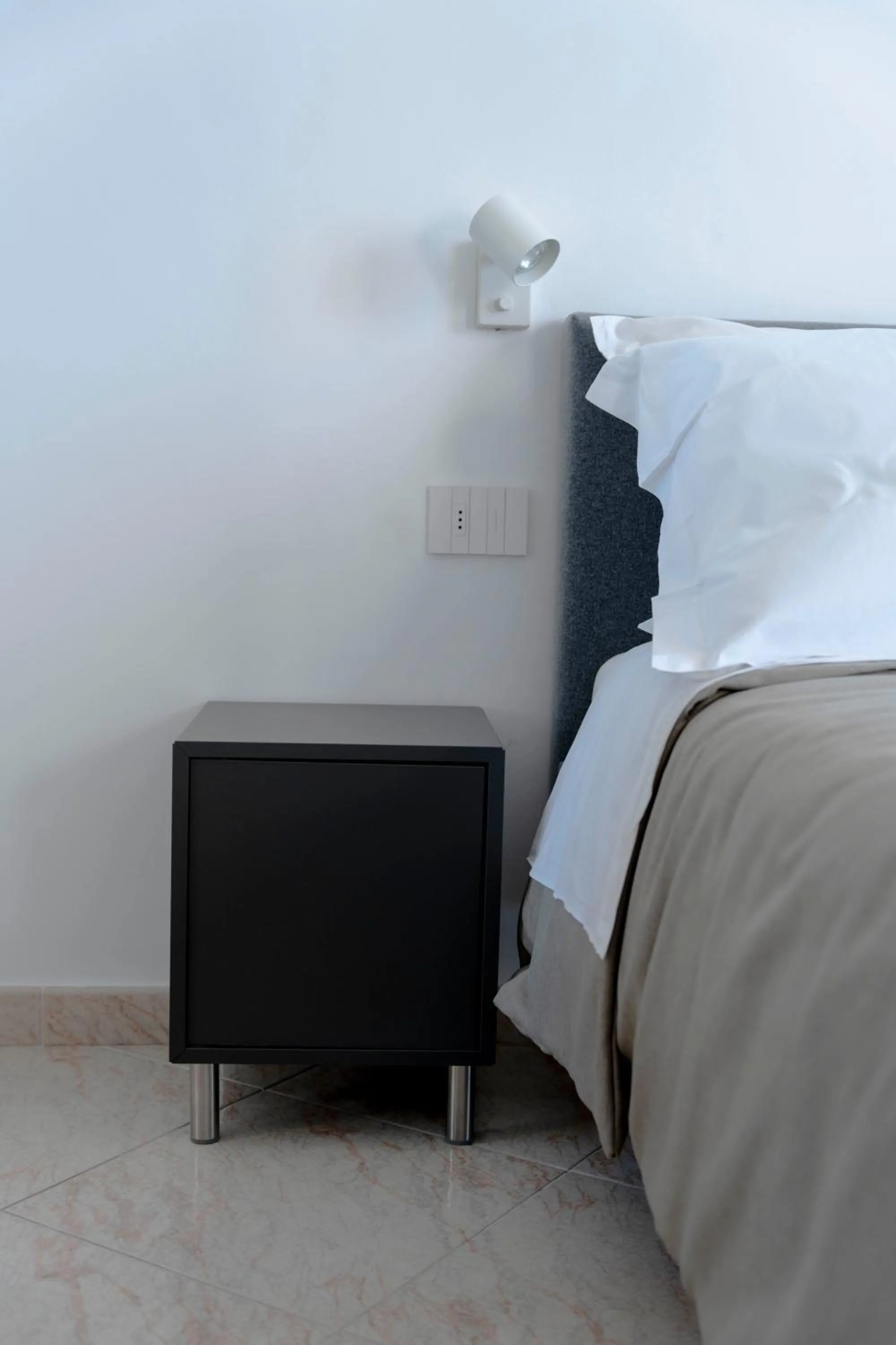 Bed in Albergo La Prora