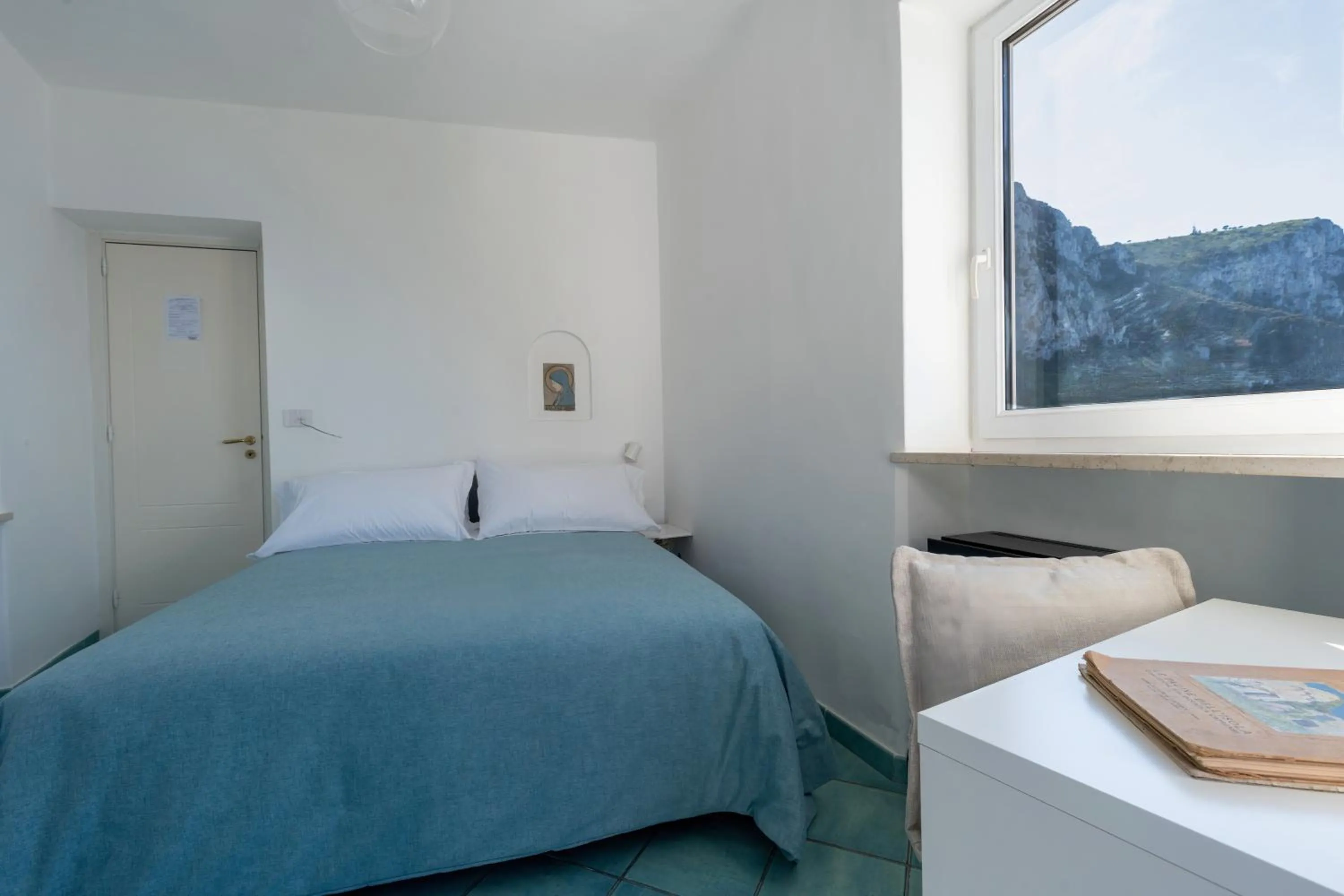 Bed in Albergo La Prora