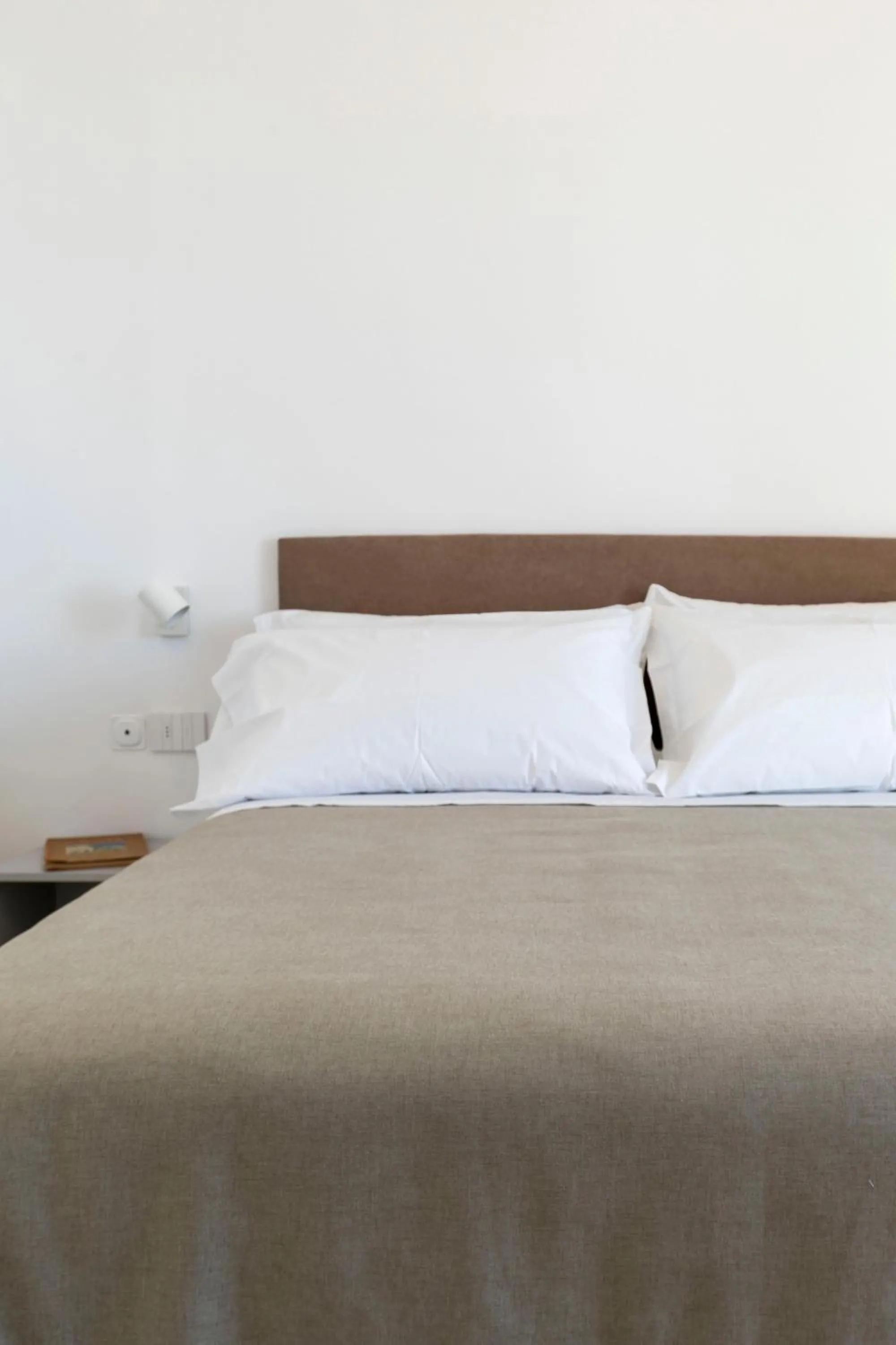 Bed in Albergo La Prora