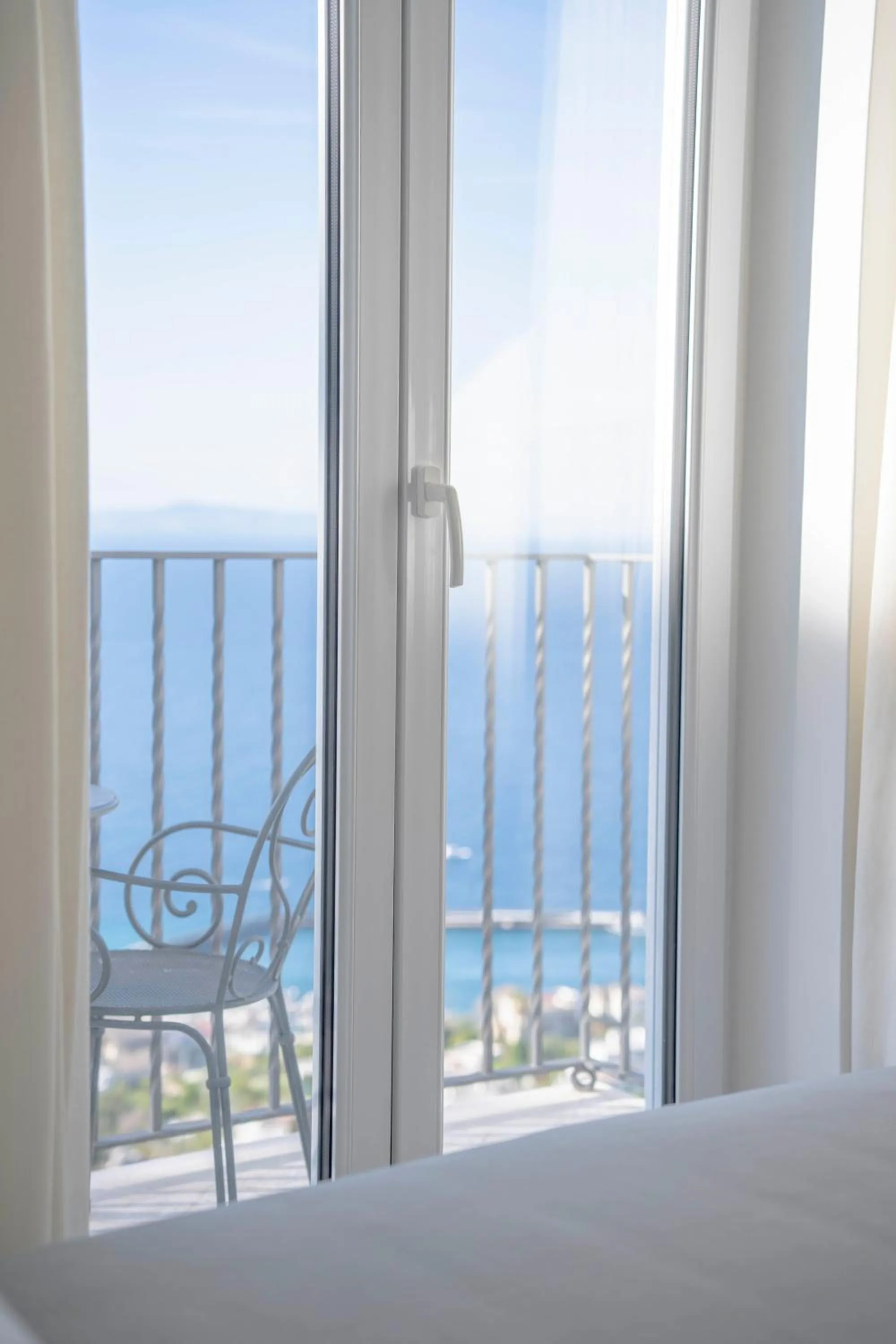 Bed in Albergo La Prora