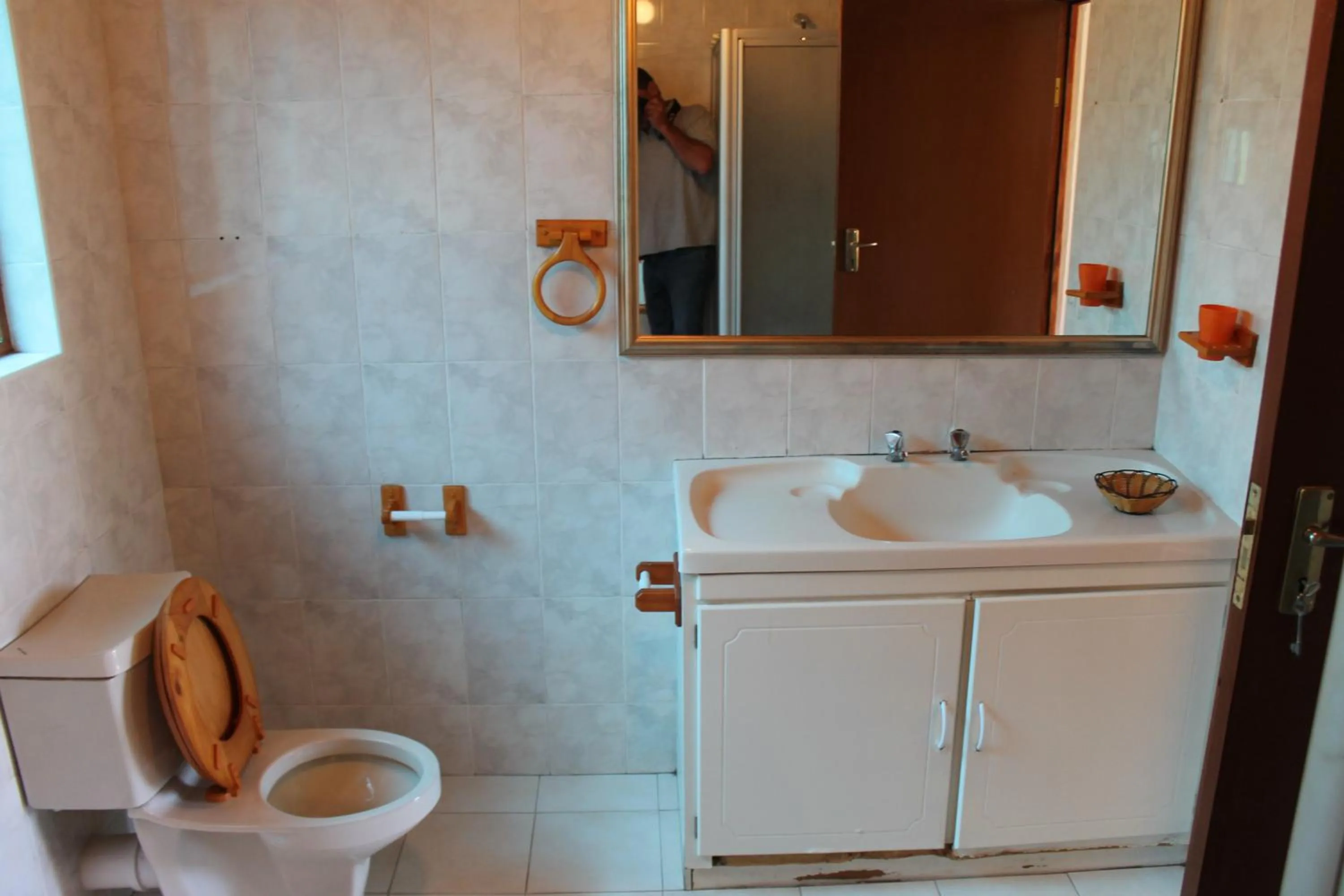 Bathroom in Flintstones Guest House Cape Town