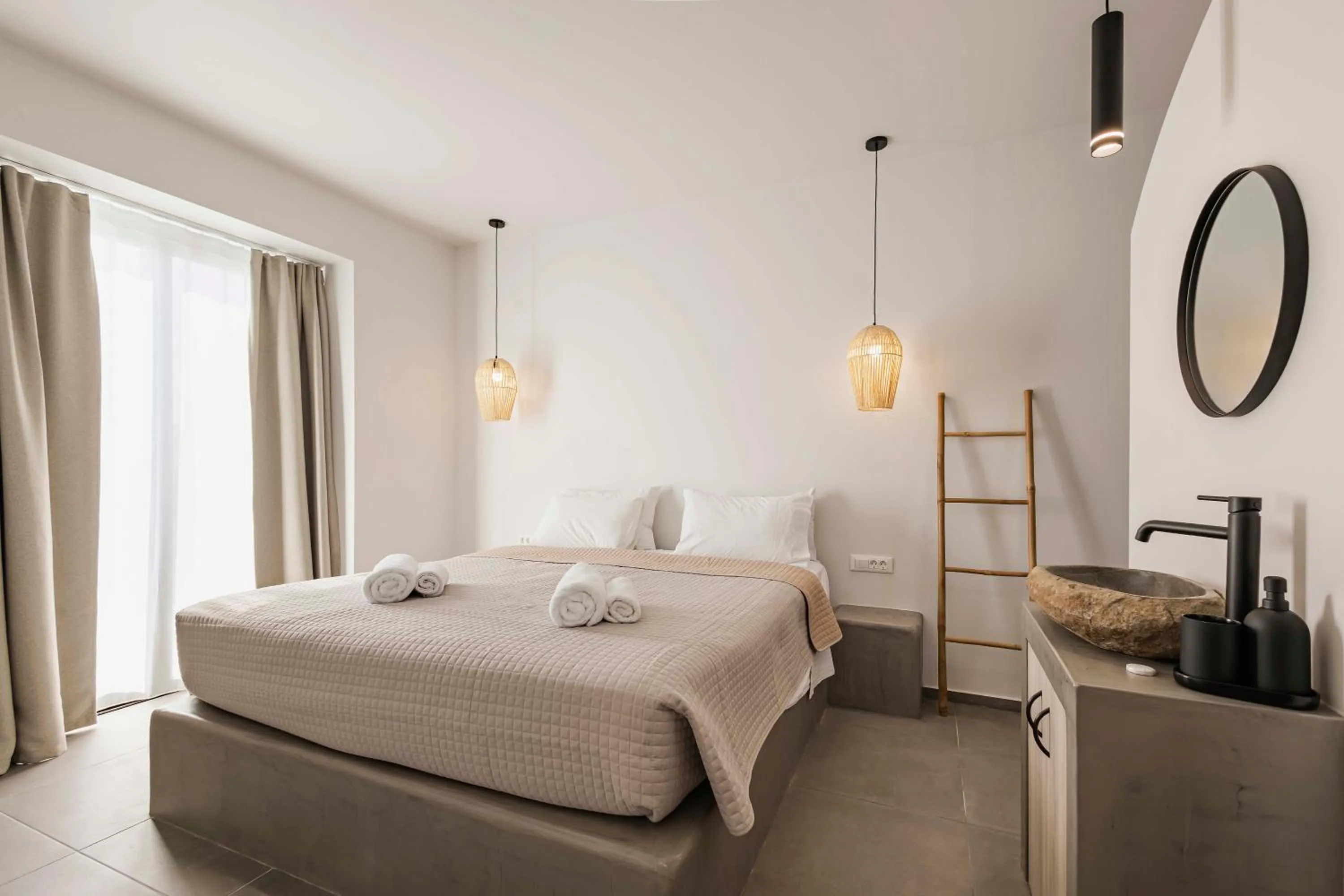 Bed in Kouros Exclusive Hotel & Suites - Adults Only