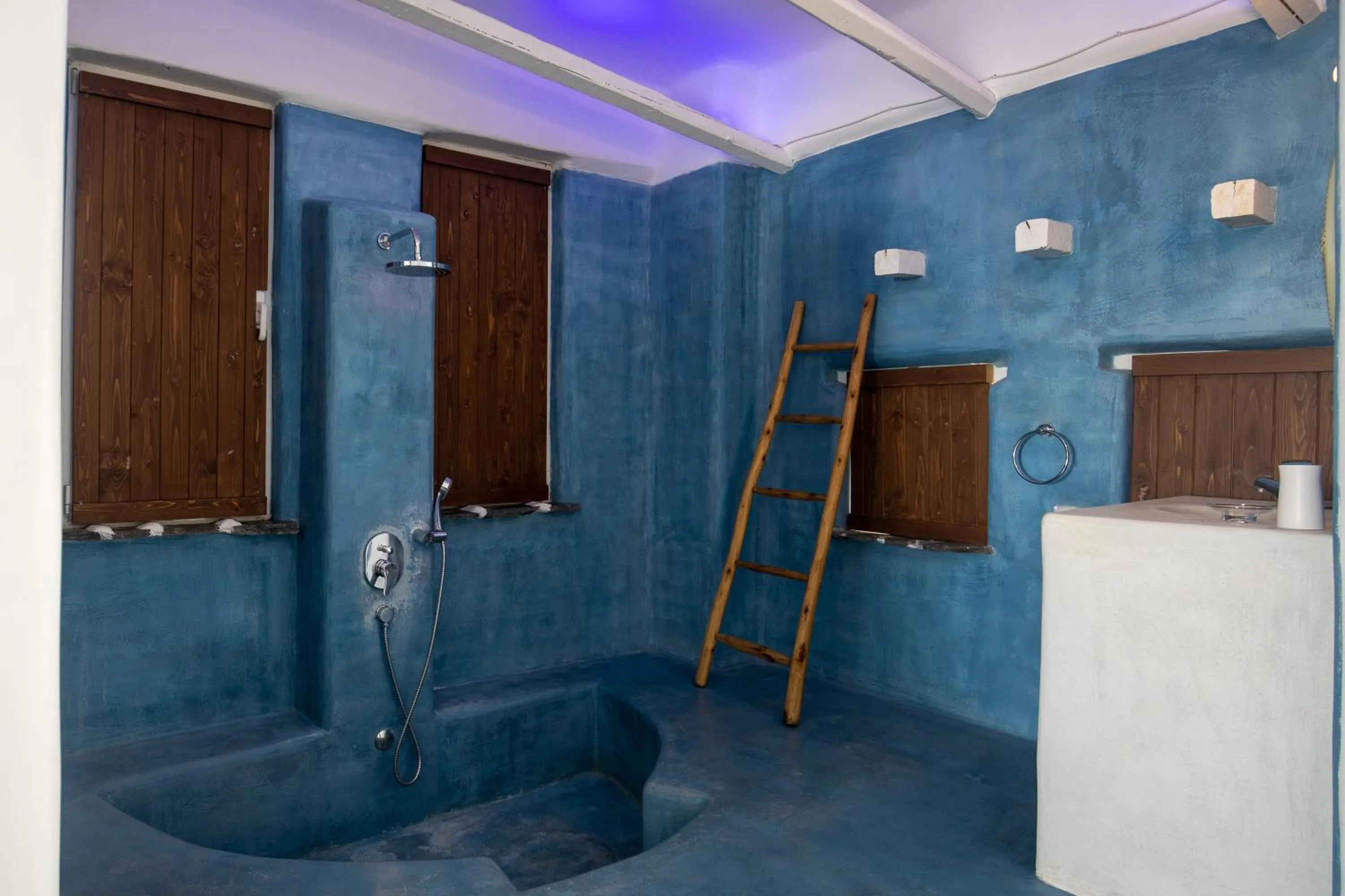 Shower in Kouros Exclusive Hotel & Suites - Adults Only
