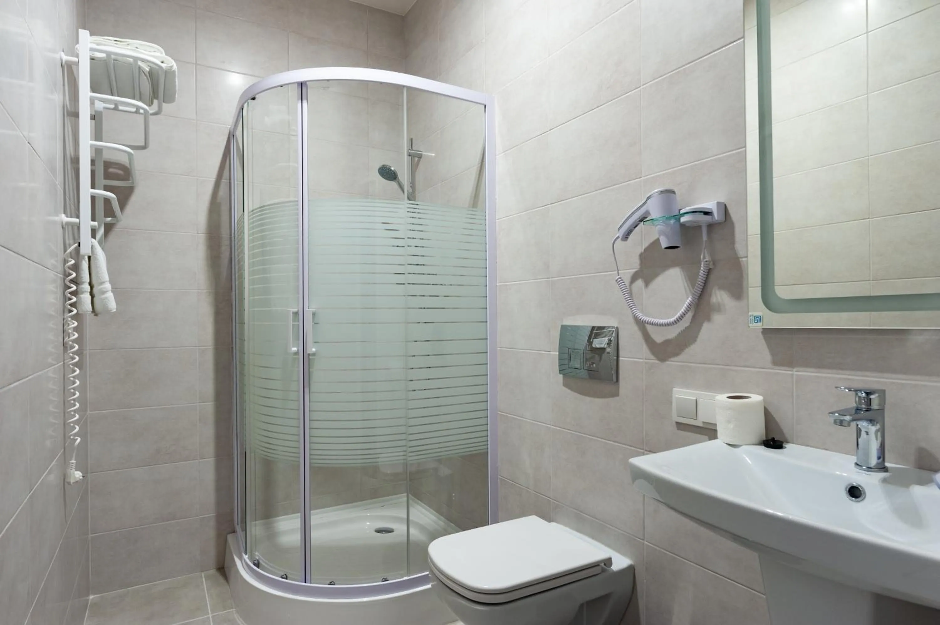 Shower in Hotel Voskresensky