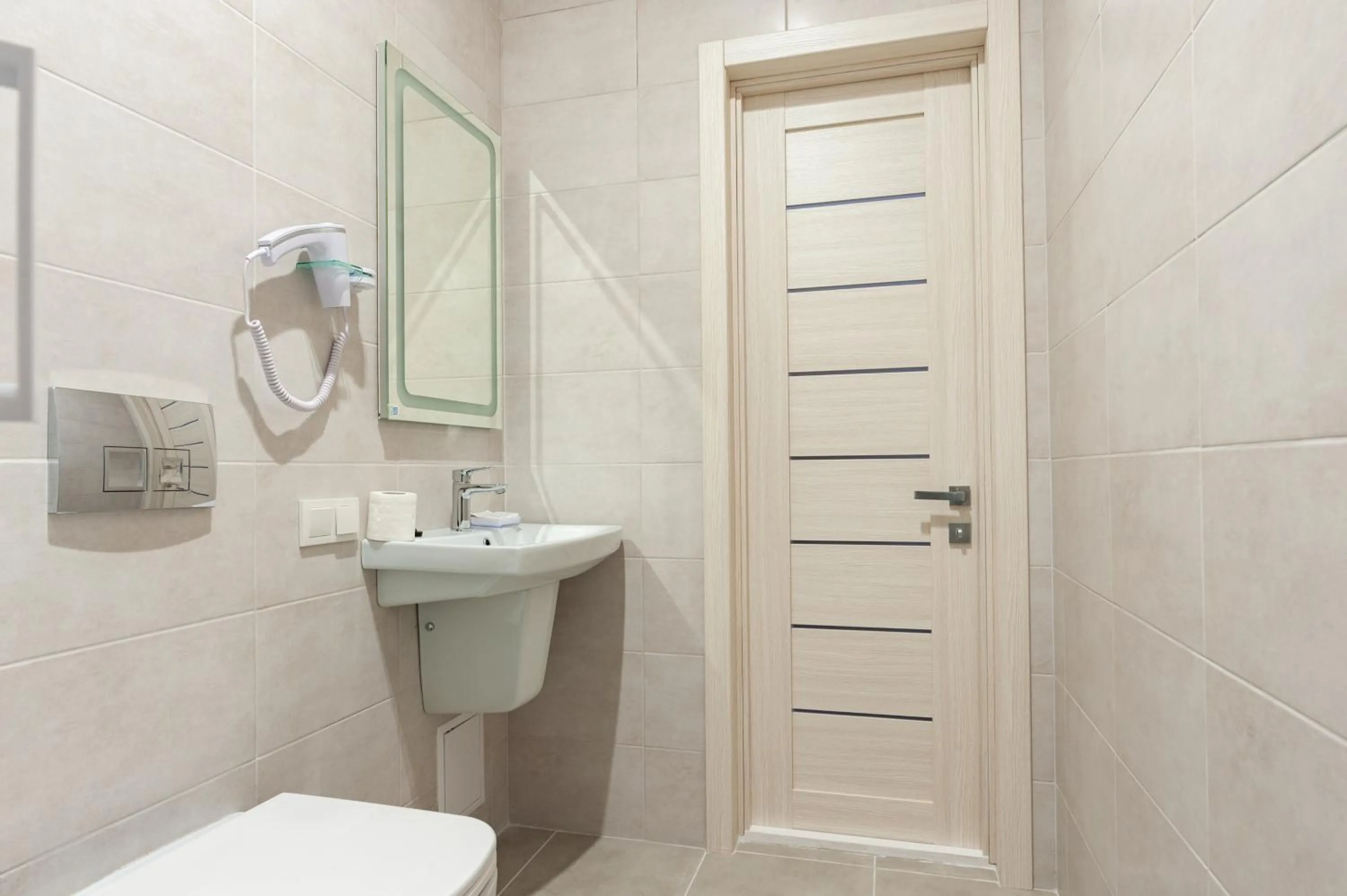 Toilet in Hotel Voskresensky