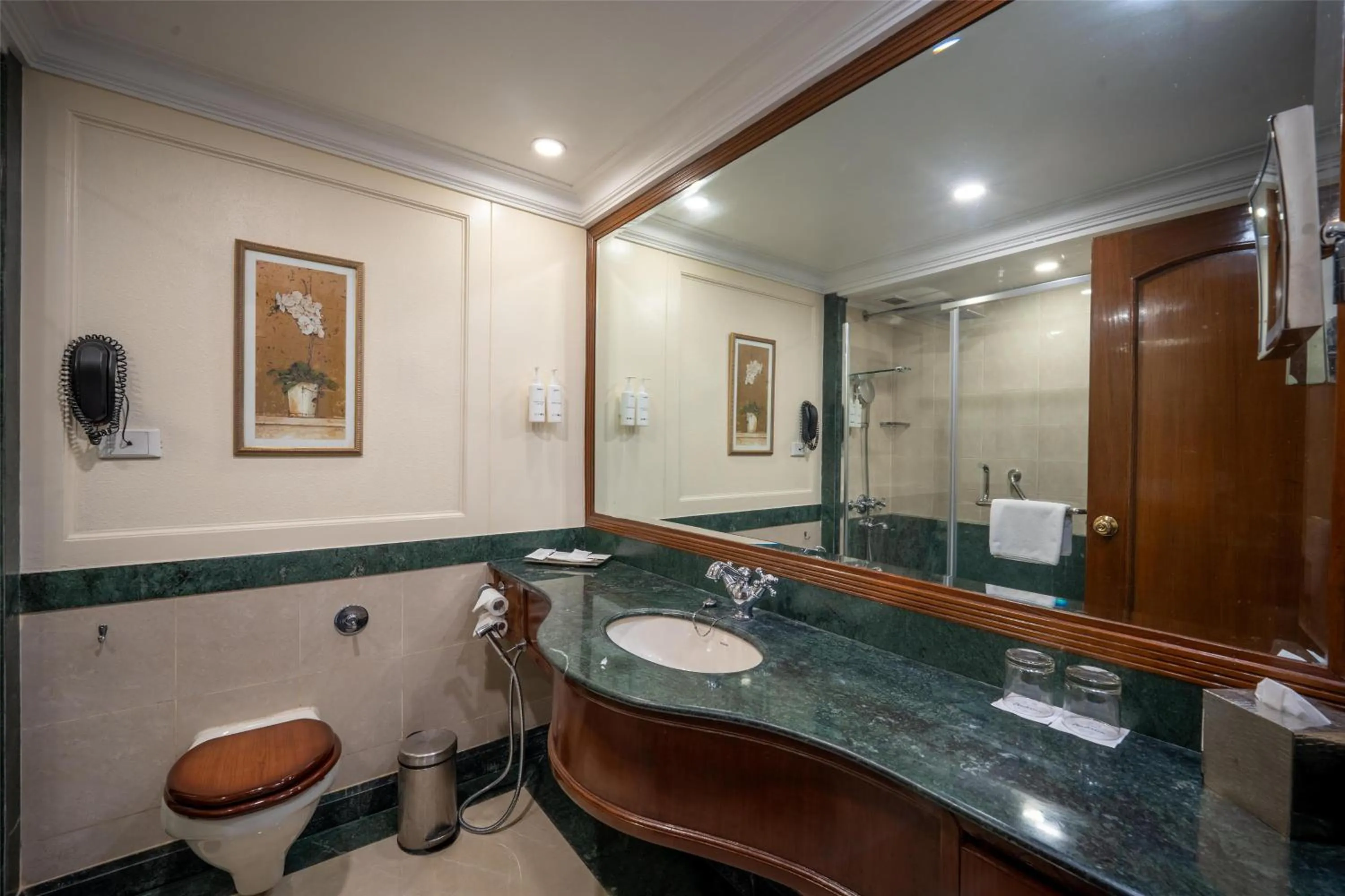 Bathroom in Radisson Hotel Jalandhar