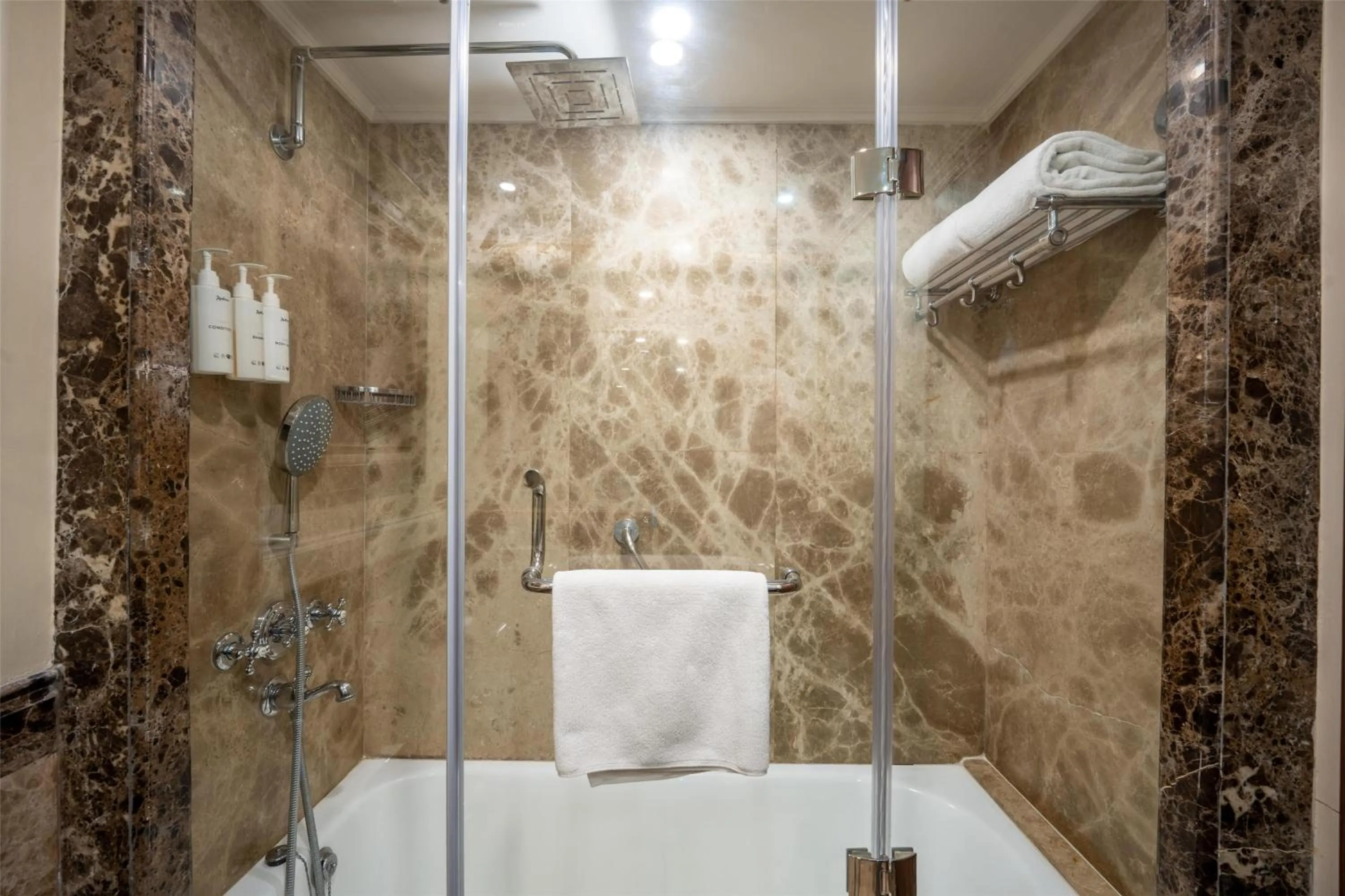 Bathroom in Radisson Hotel Jalandhar