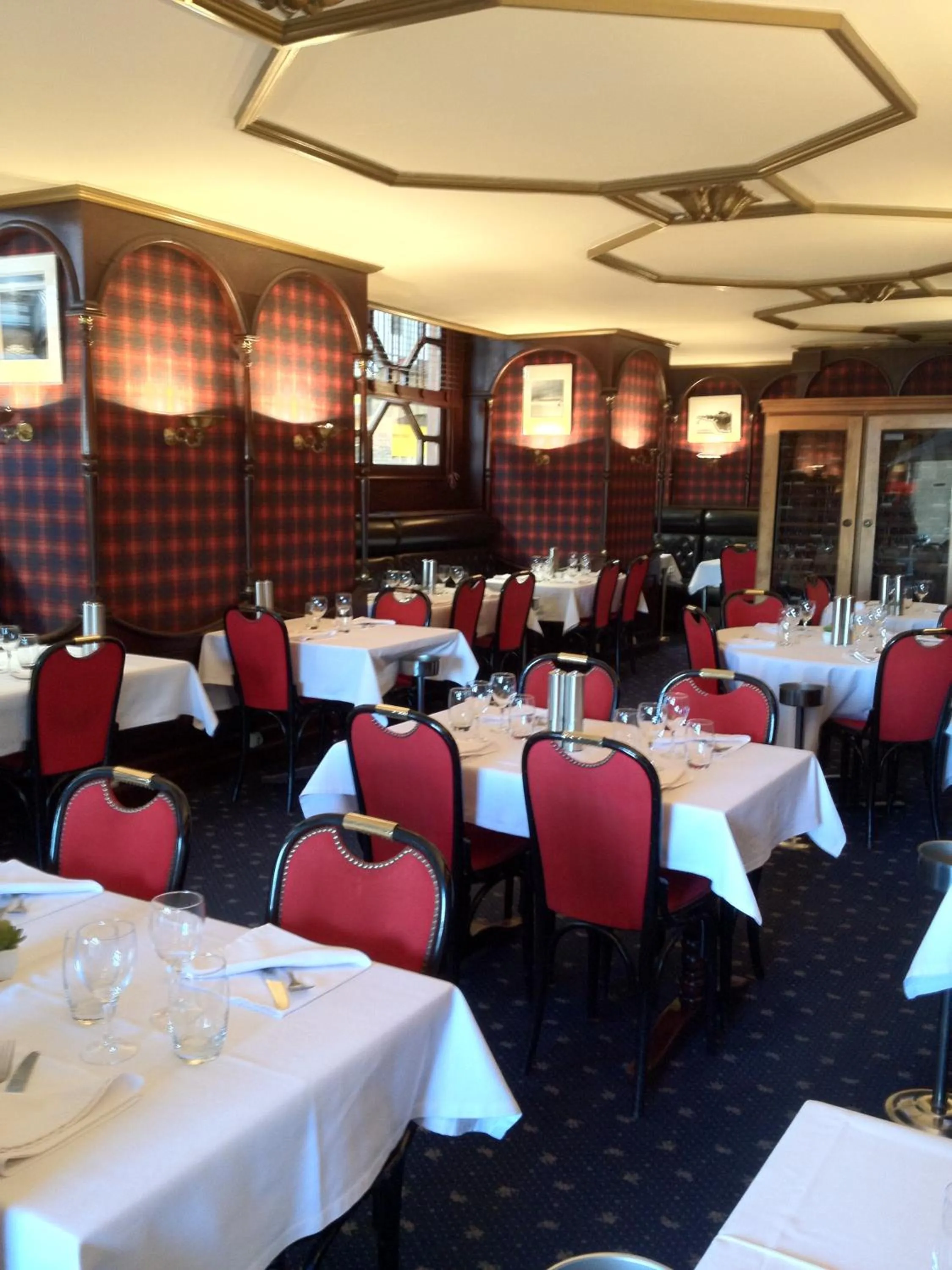 LOGIS Hôtel & Restaurant - Les Arcades