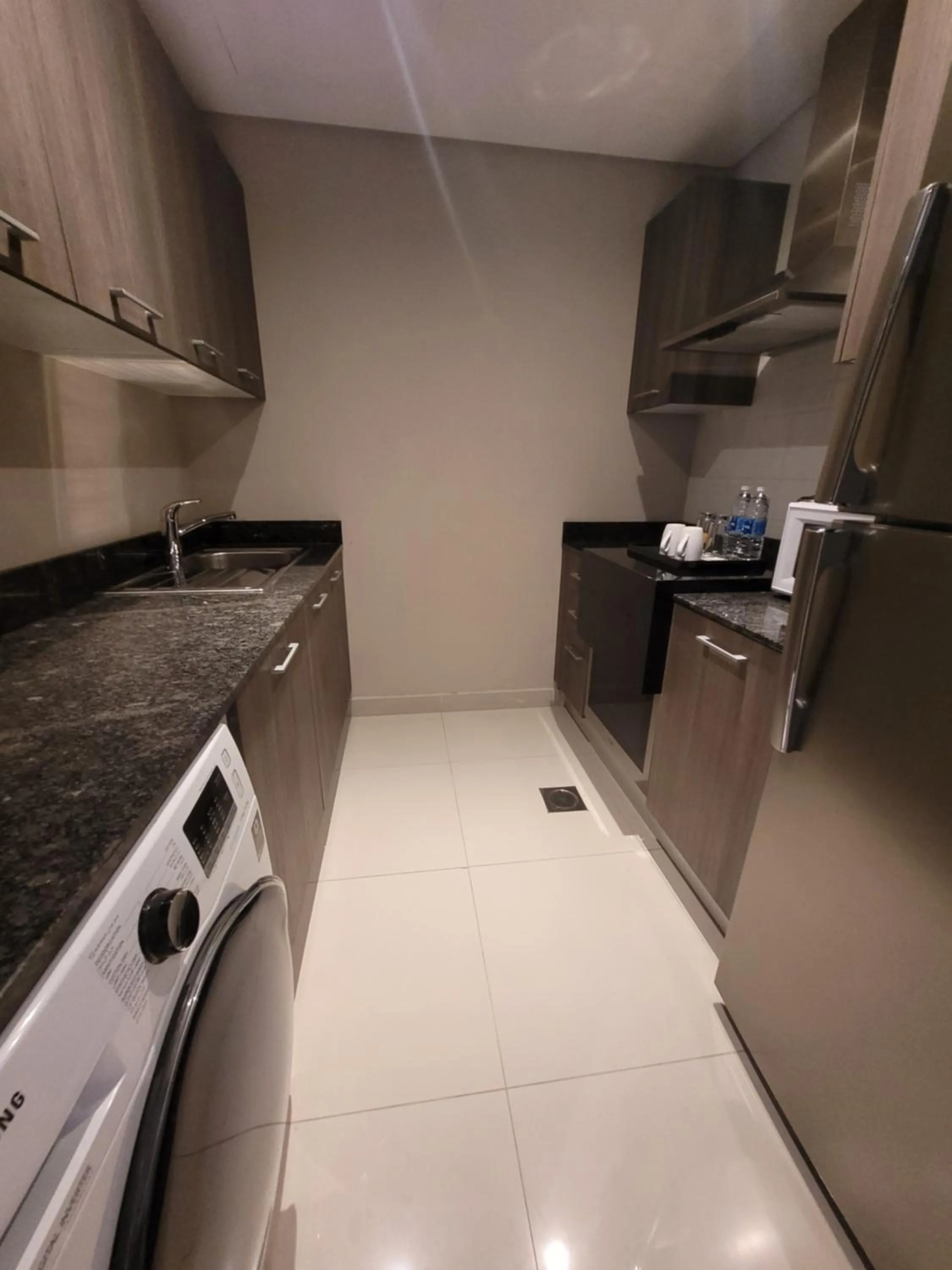 Kitchen or kitchenette in Sunday Luxury Downtown Adliya Formerly Jewel Hotel