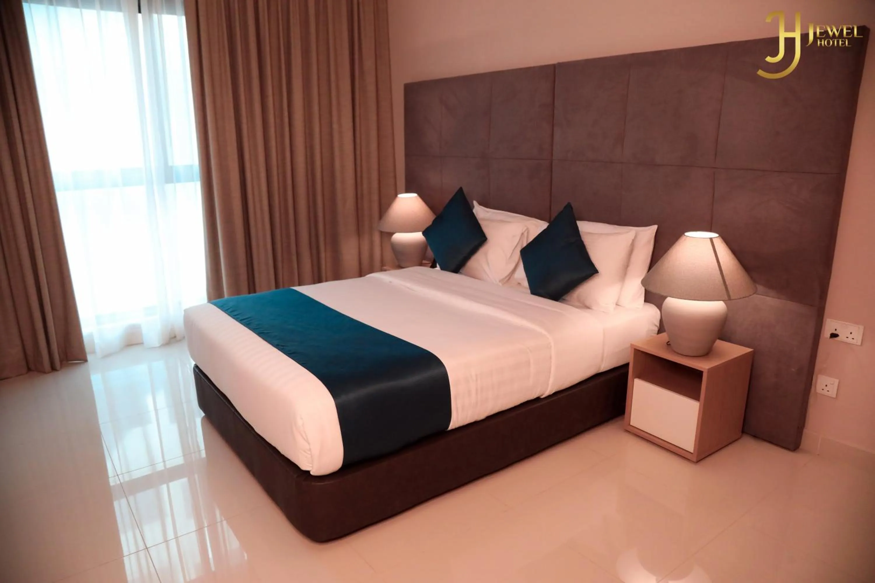Bedroom, Bed in Sunday Luxury Downtown Adliya Formerly Jewel Hotel