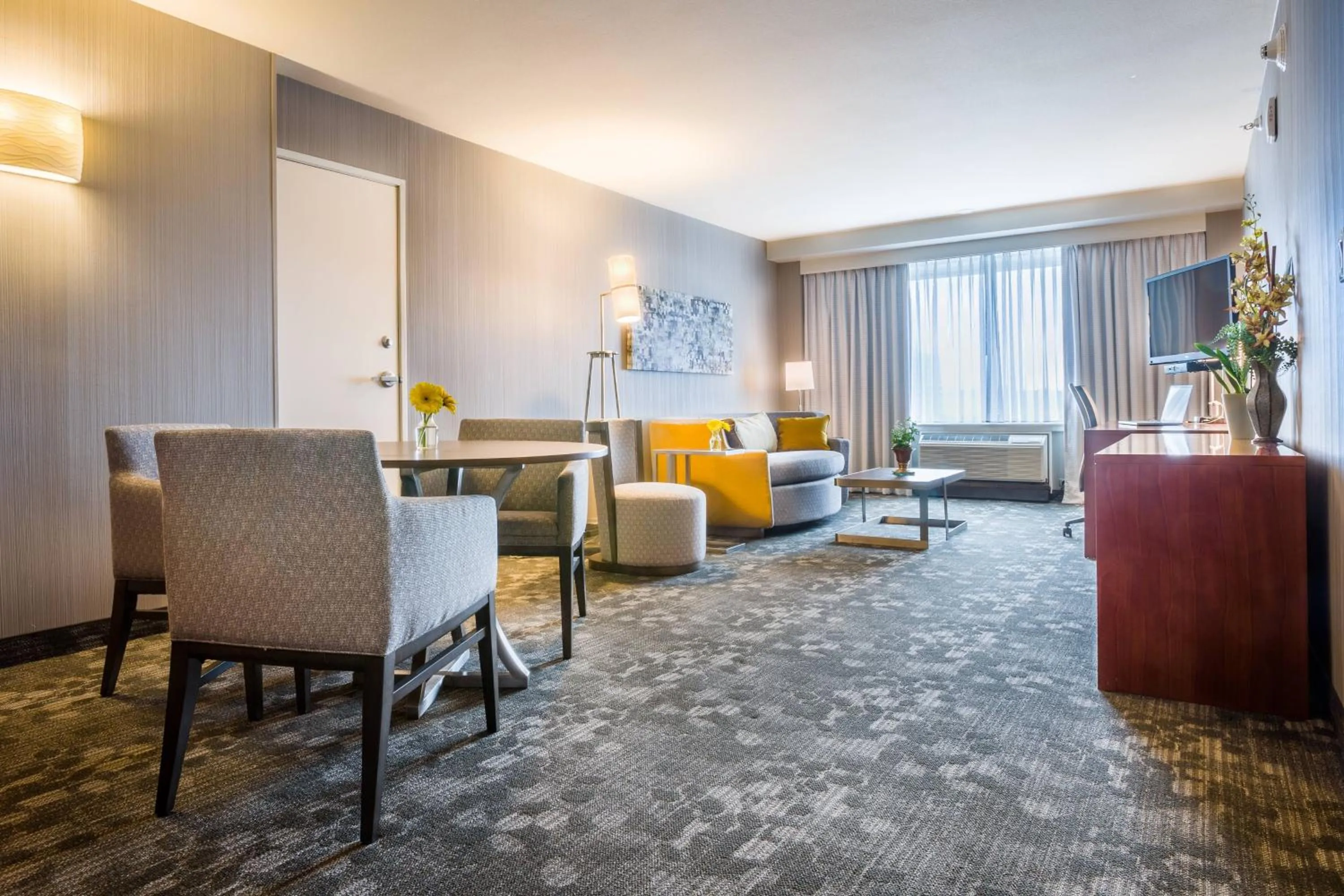 Bedroom in Courtyard Culver City Los Angeles