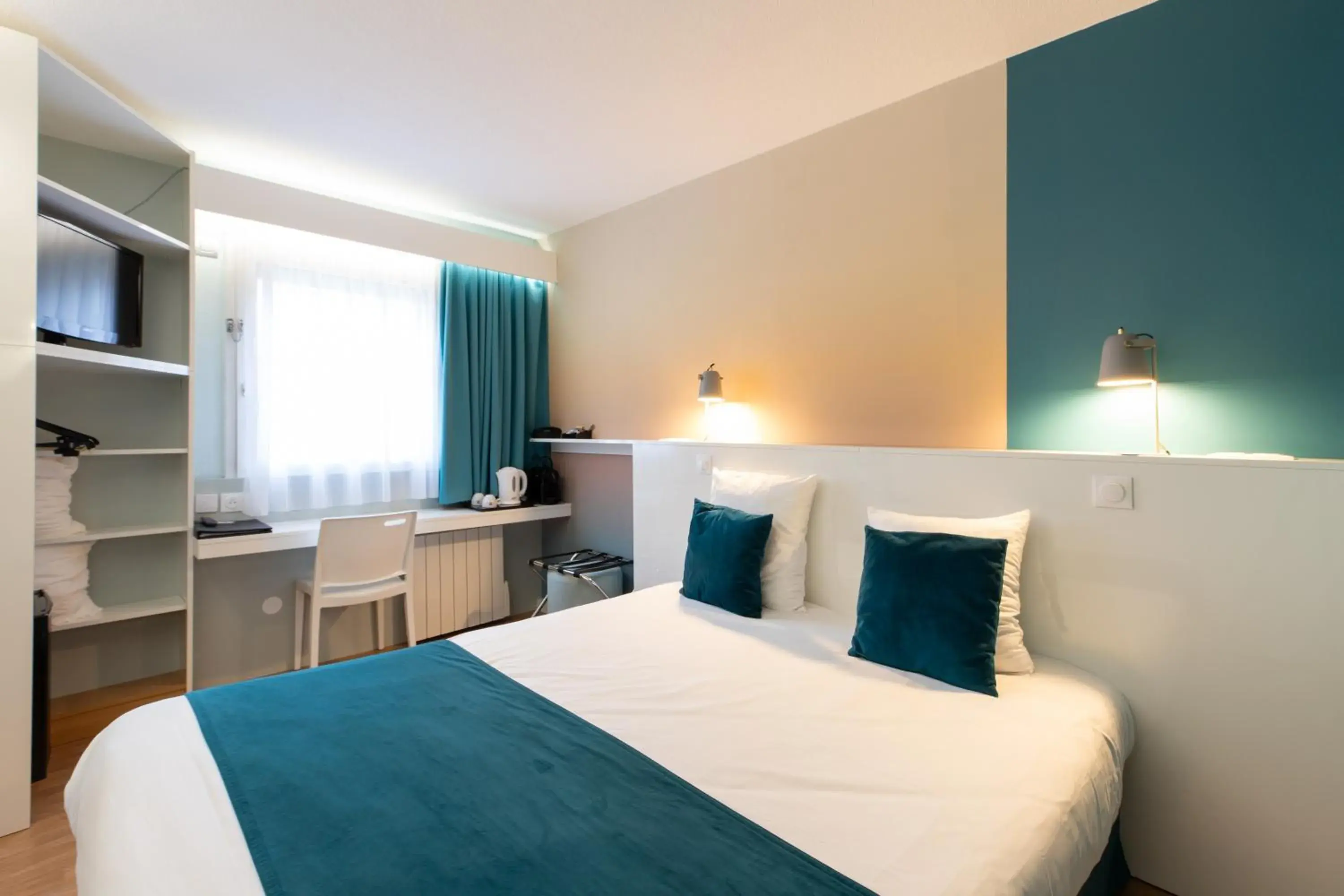 Double Room in Logis Hôtel du Haut-Bugey Double Room in Logis Hôtel du Haut-Bugey