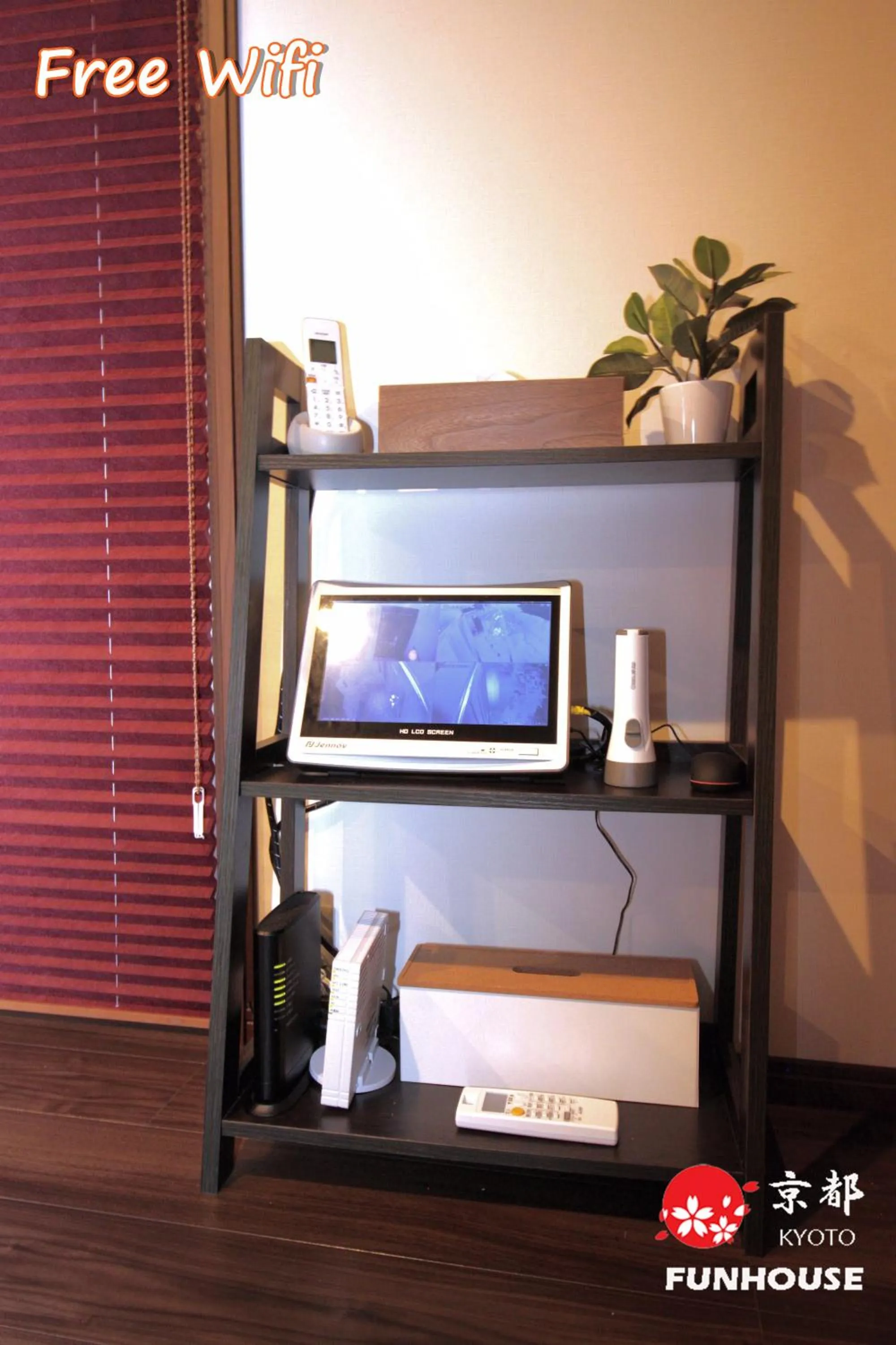 Business facilities in Funhouse Kaori