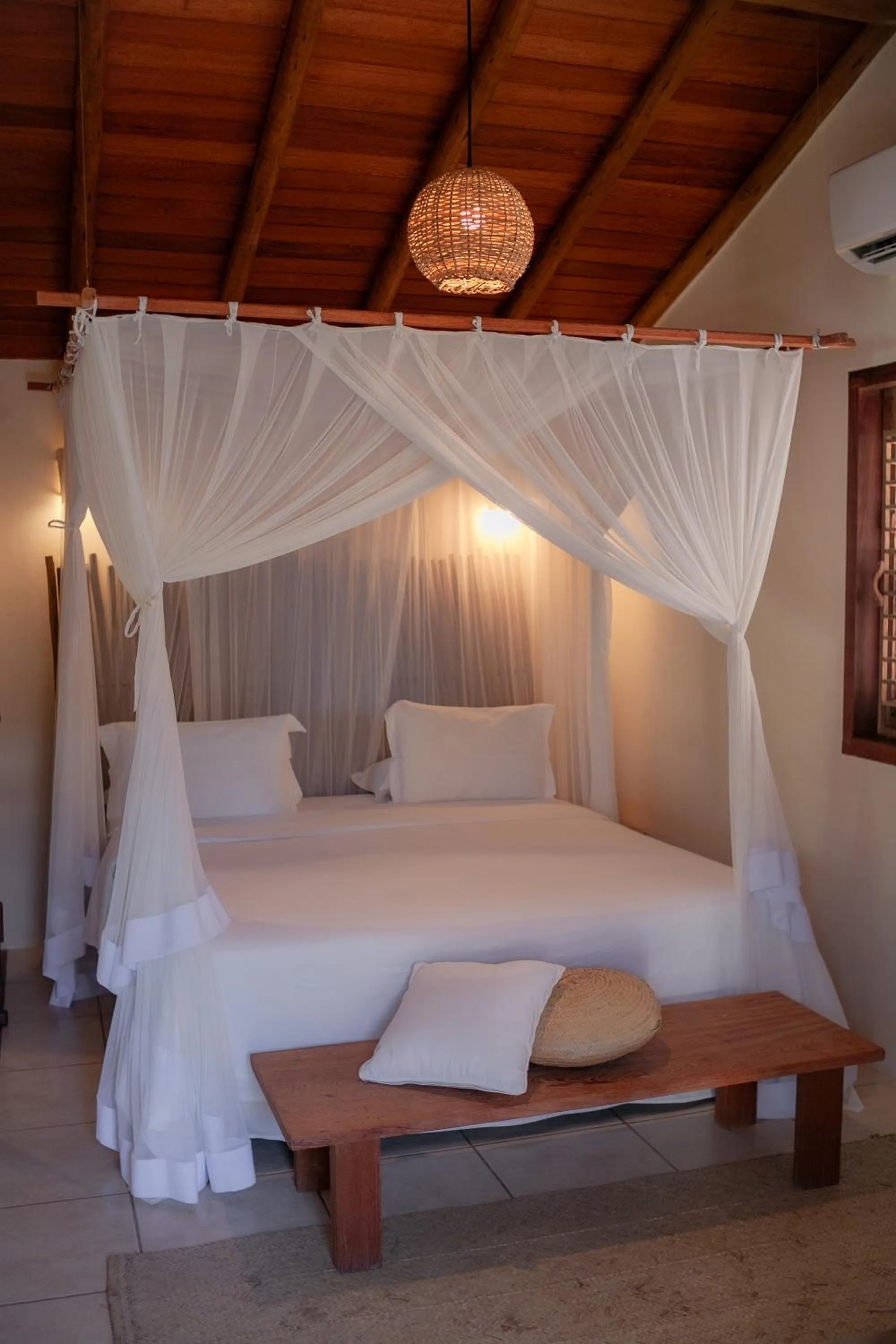 Bed in Casa Rabanete Trancoso