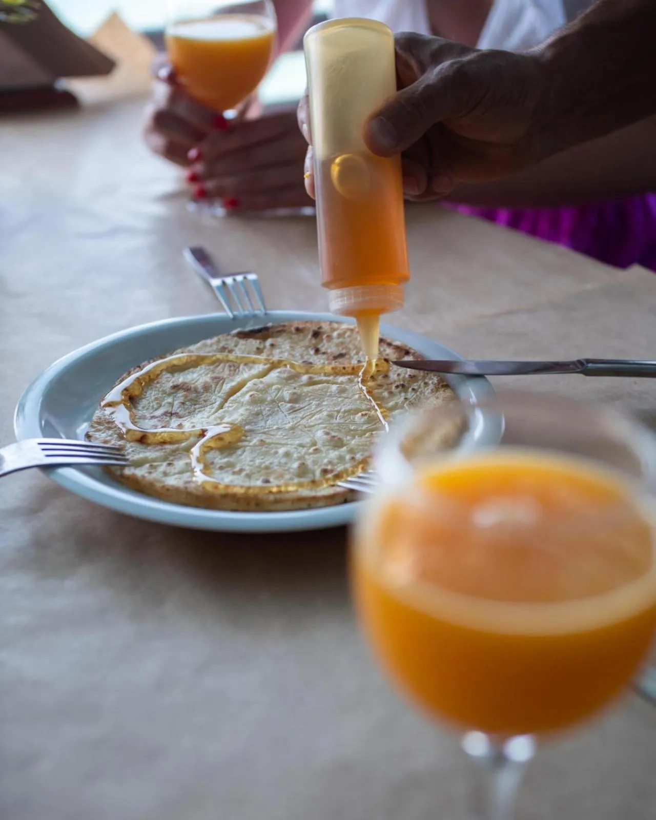 Breakfast in Livikon by the Sea