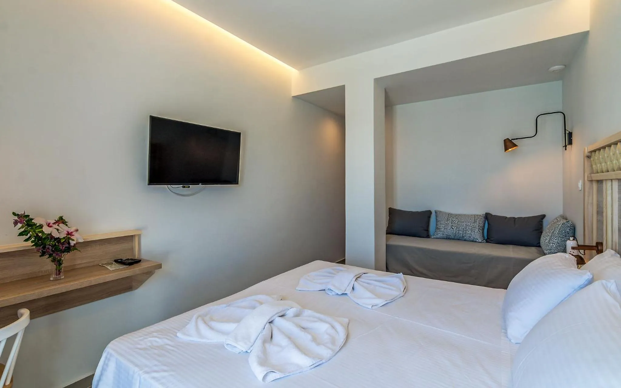 Bed in Livikon by the Sea