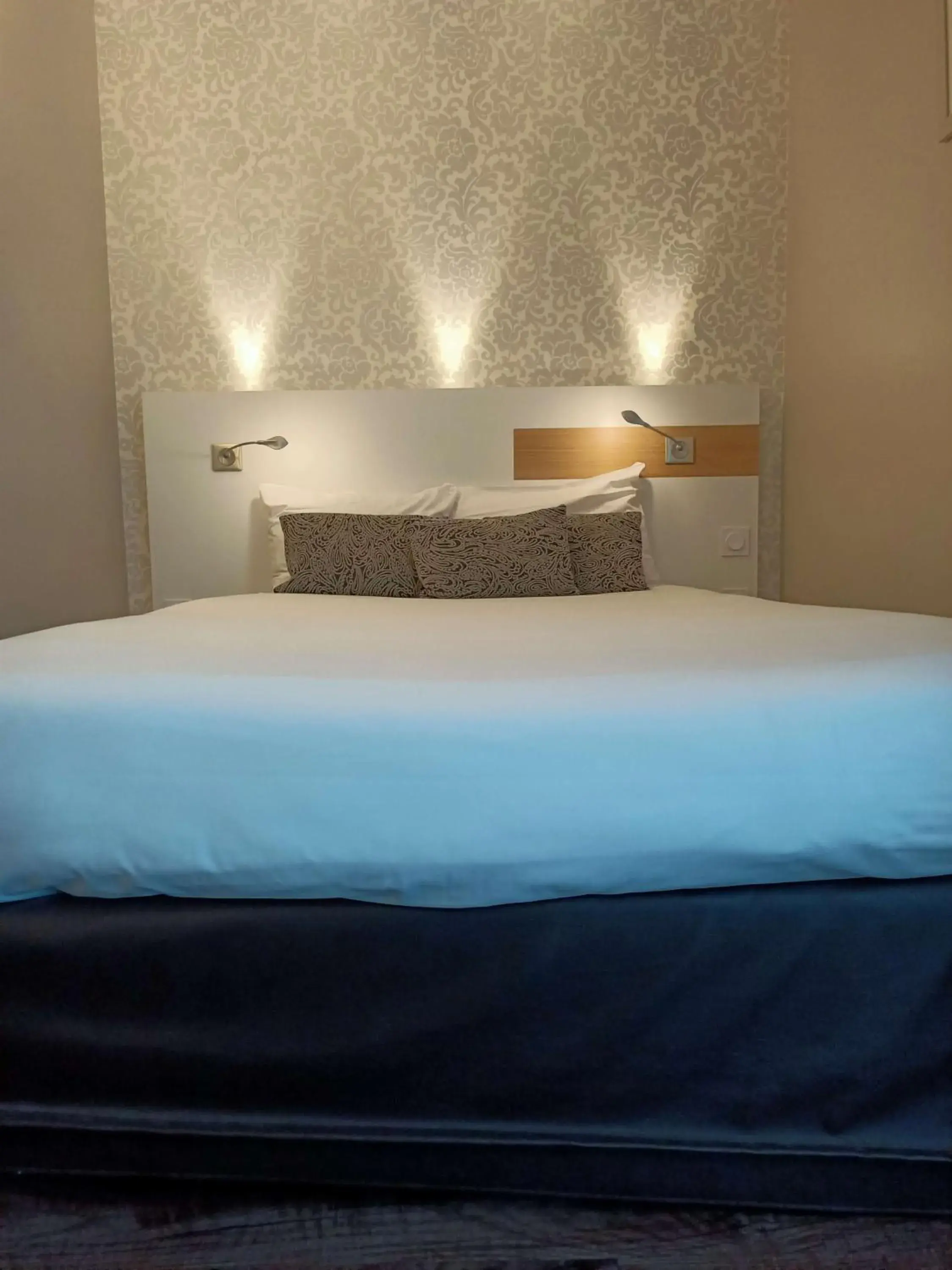 Double Confort Plus sur cour in Brit Hotel Les Alizes Double Confort Plus sur cour in Brit Hotel Les Alizes