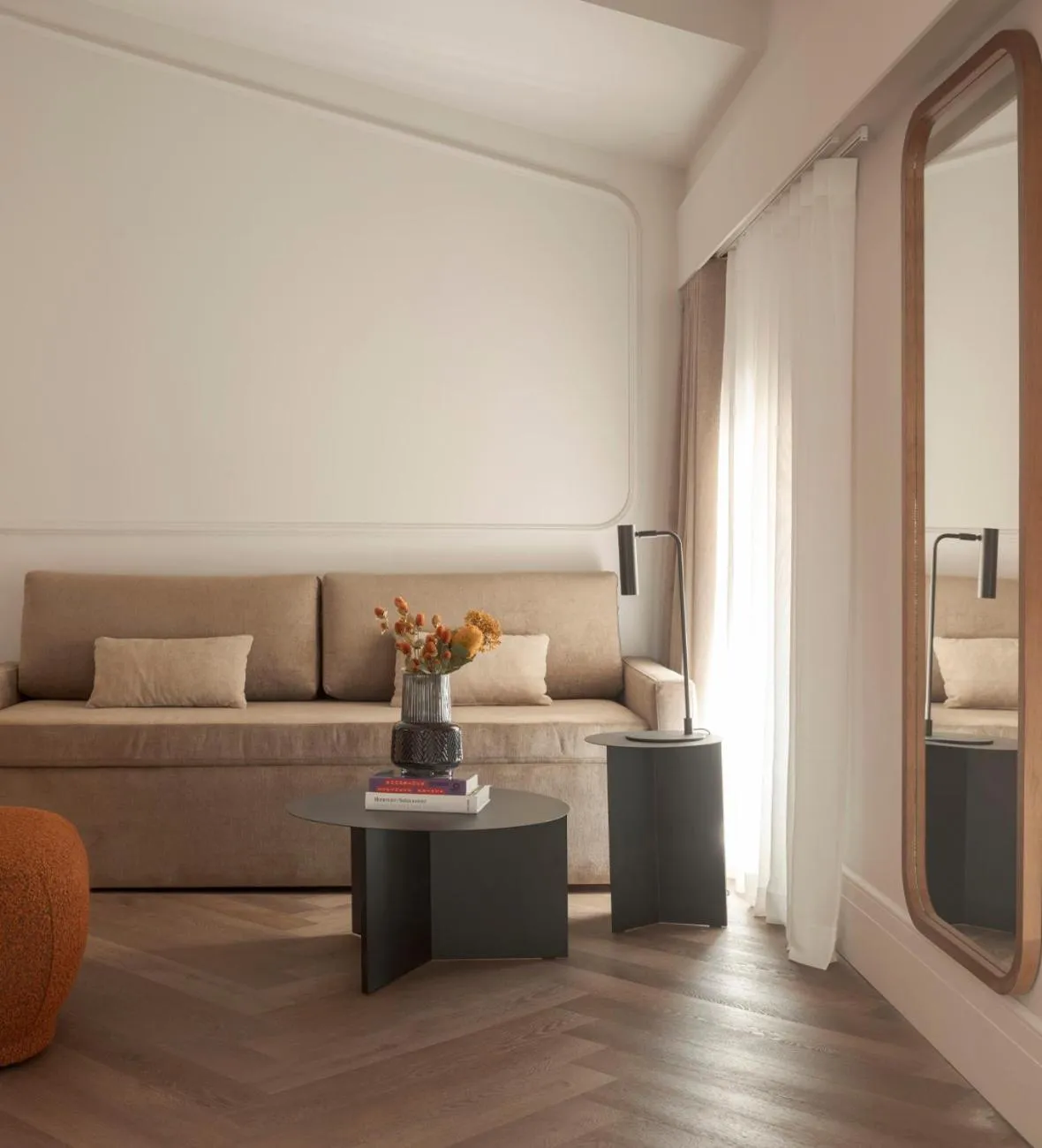 Living room in Room Mate Oliveira - City Centre, Valencia