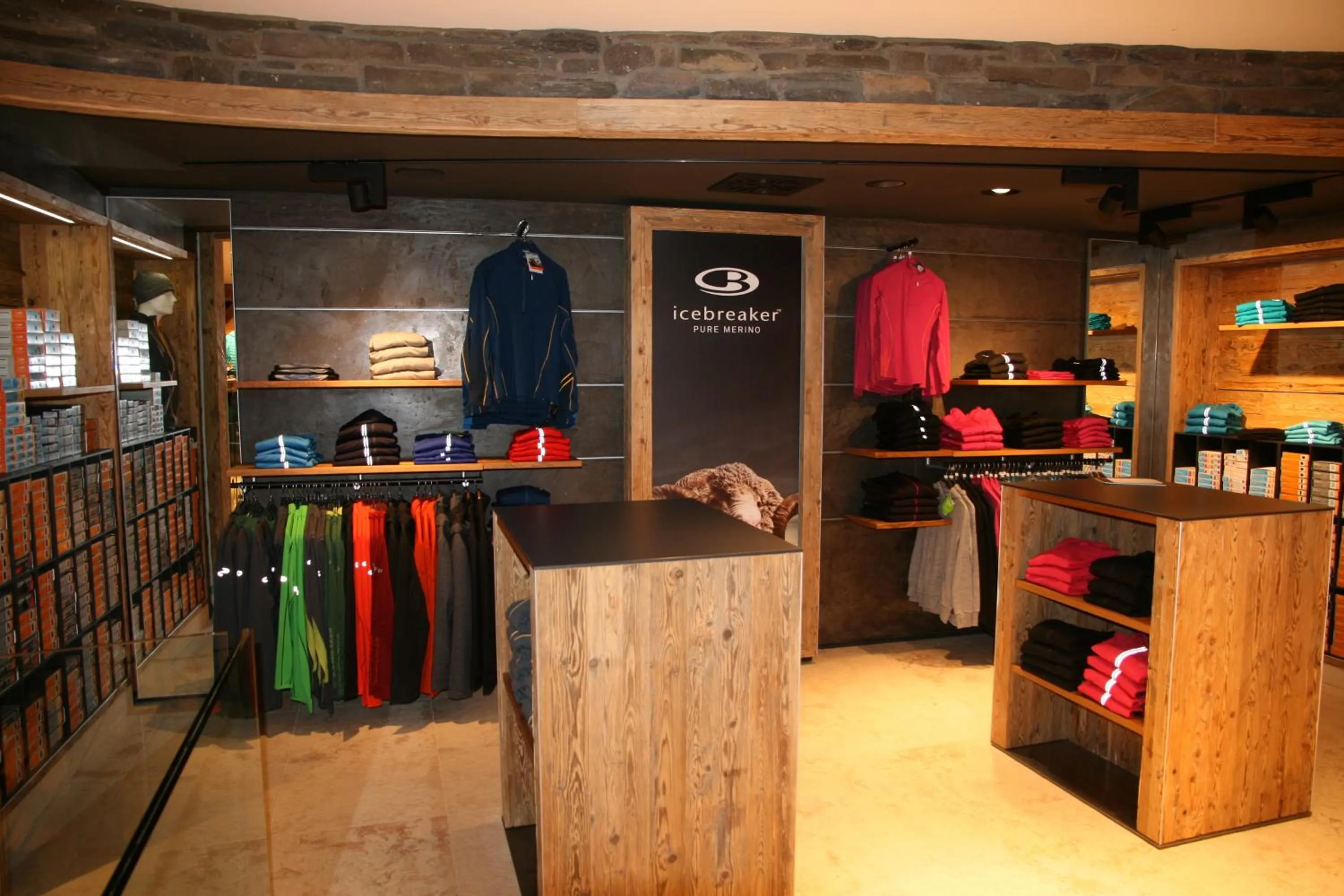On-site shops in PETE Alpine Boutique Hotel - klein und fein - Private SPA Suiten und Zimmer