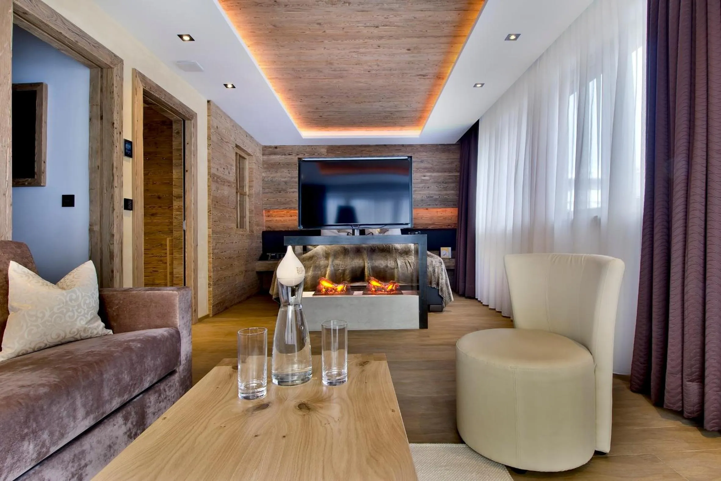 Bed in PETE Alpine Boutique Hotel - klein und fein - Private SPA Suiten und Zimmer