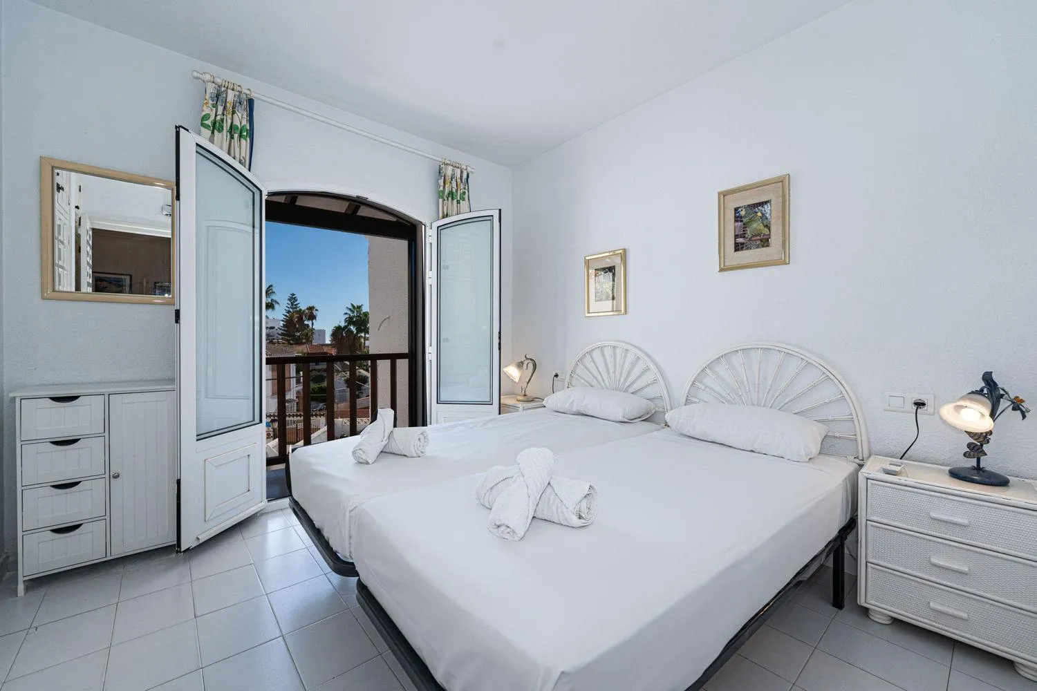 Los Pinos 29 Villas Casasol