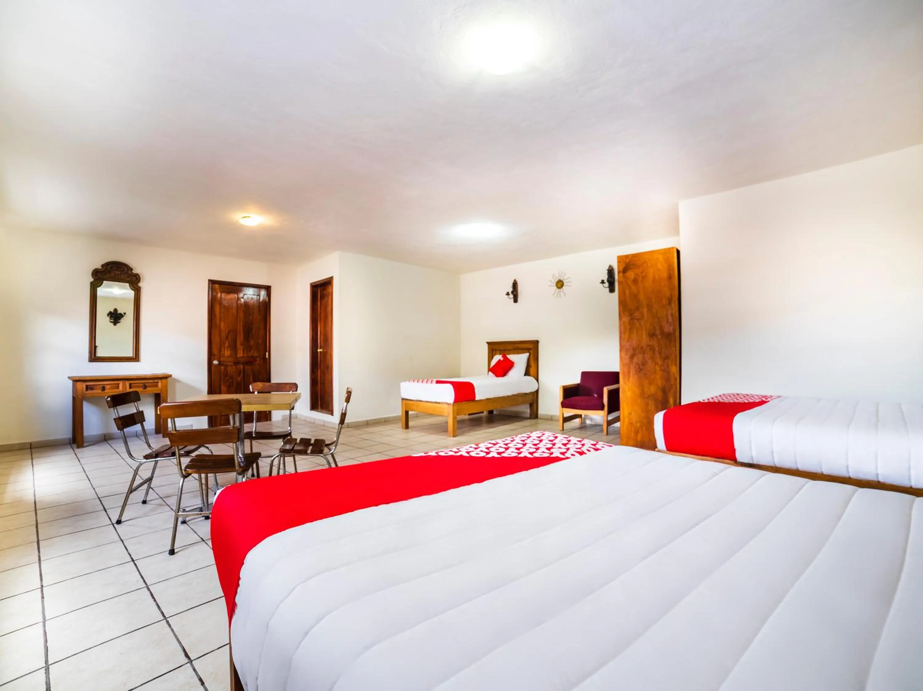 Photo of the whole room, Bed in Casa Banqueta Alta