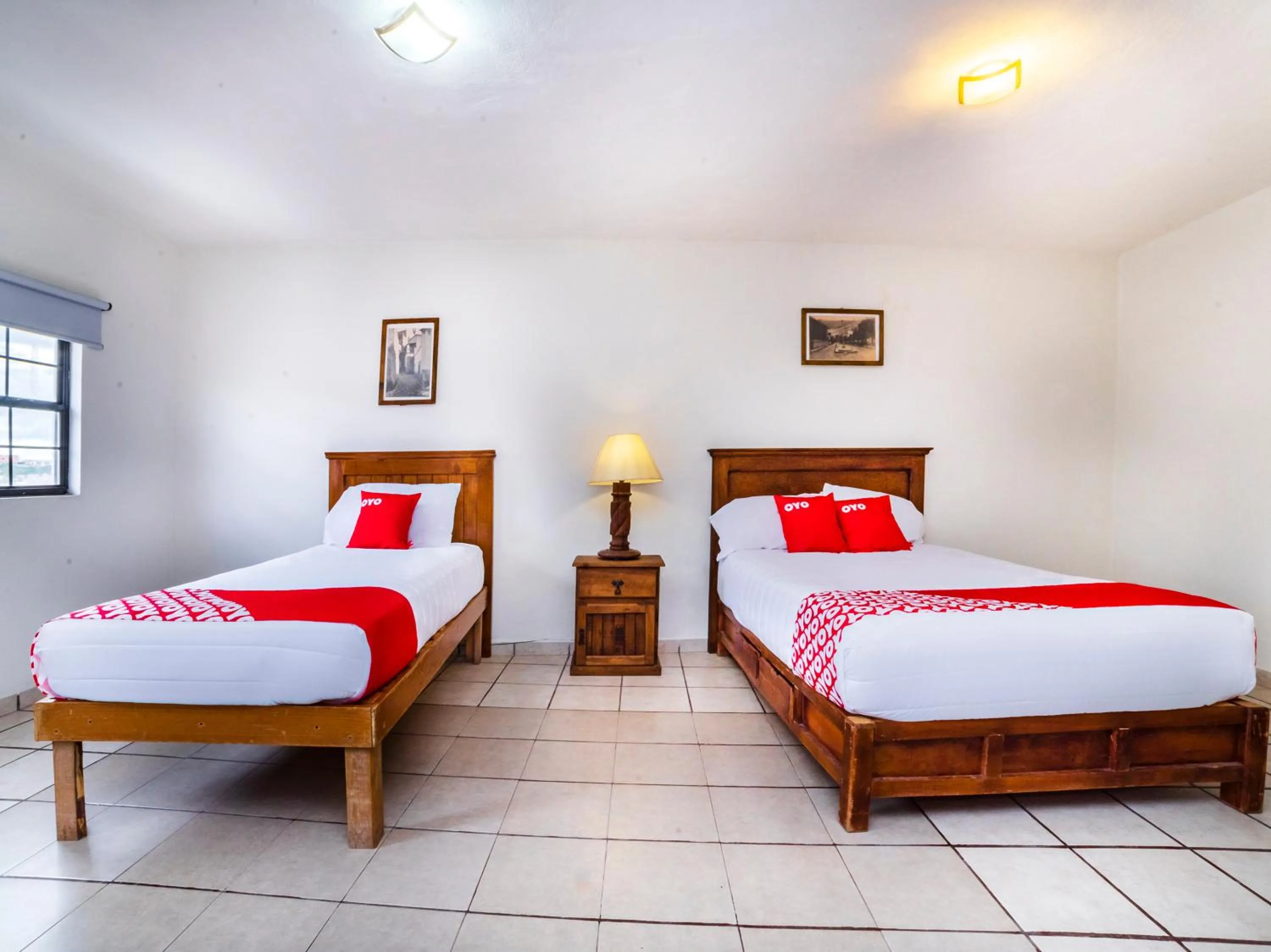 Photo of the whole room, Bed in Casa Banqueta Alta