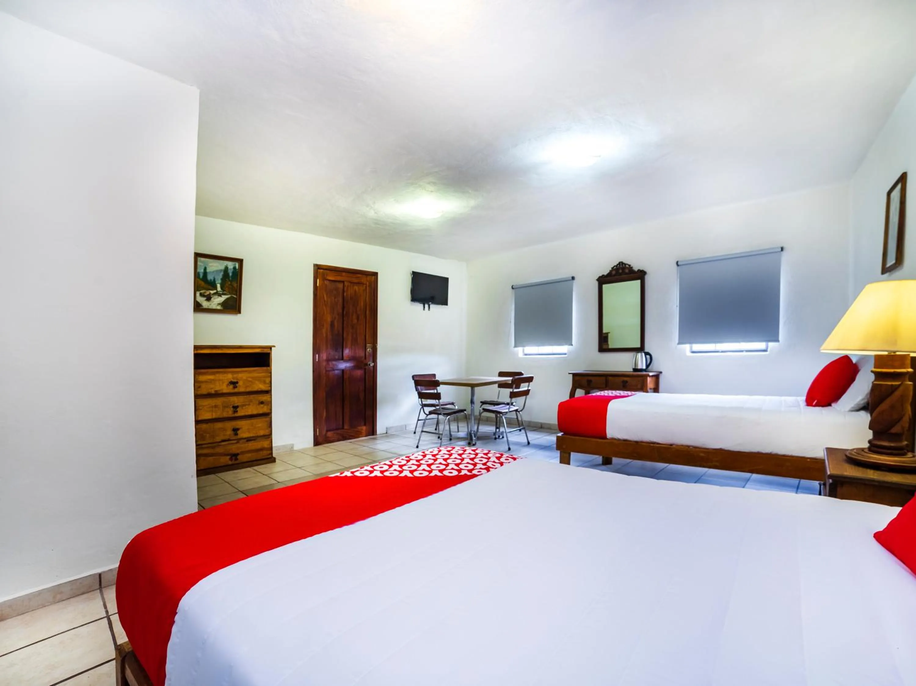 Photo of the whole room, Bed in Casa Banqueta Alta