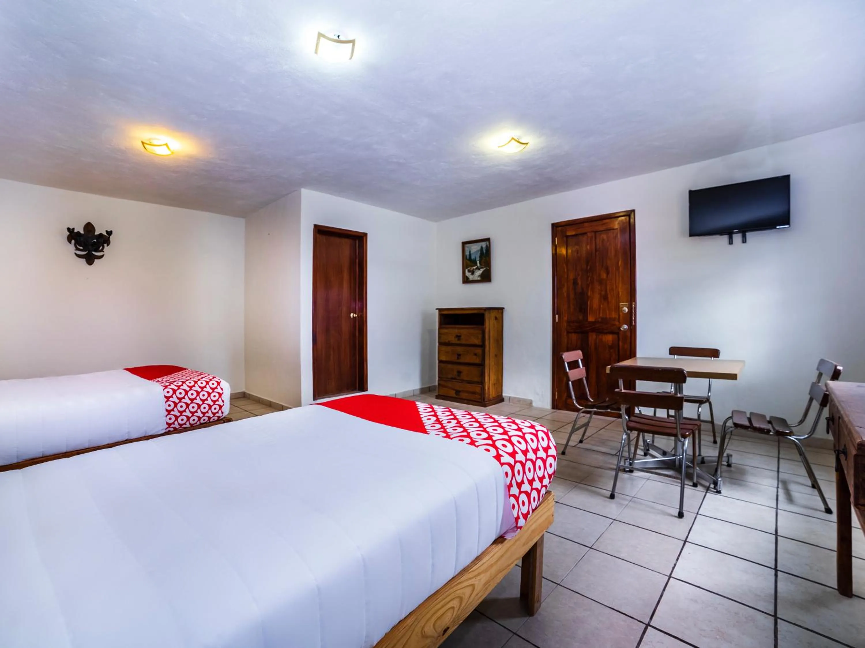 Photo of the whole room, Bed in Casa Banqueta Alta