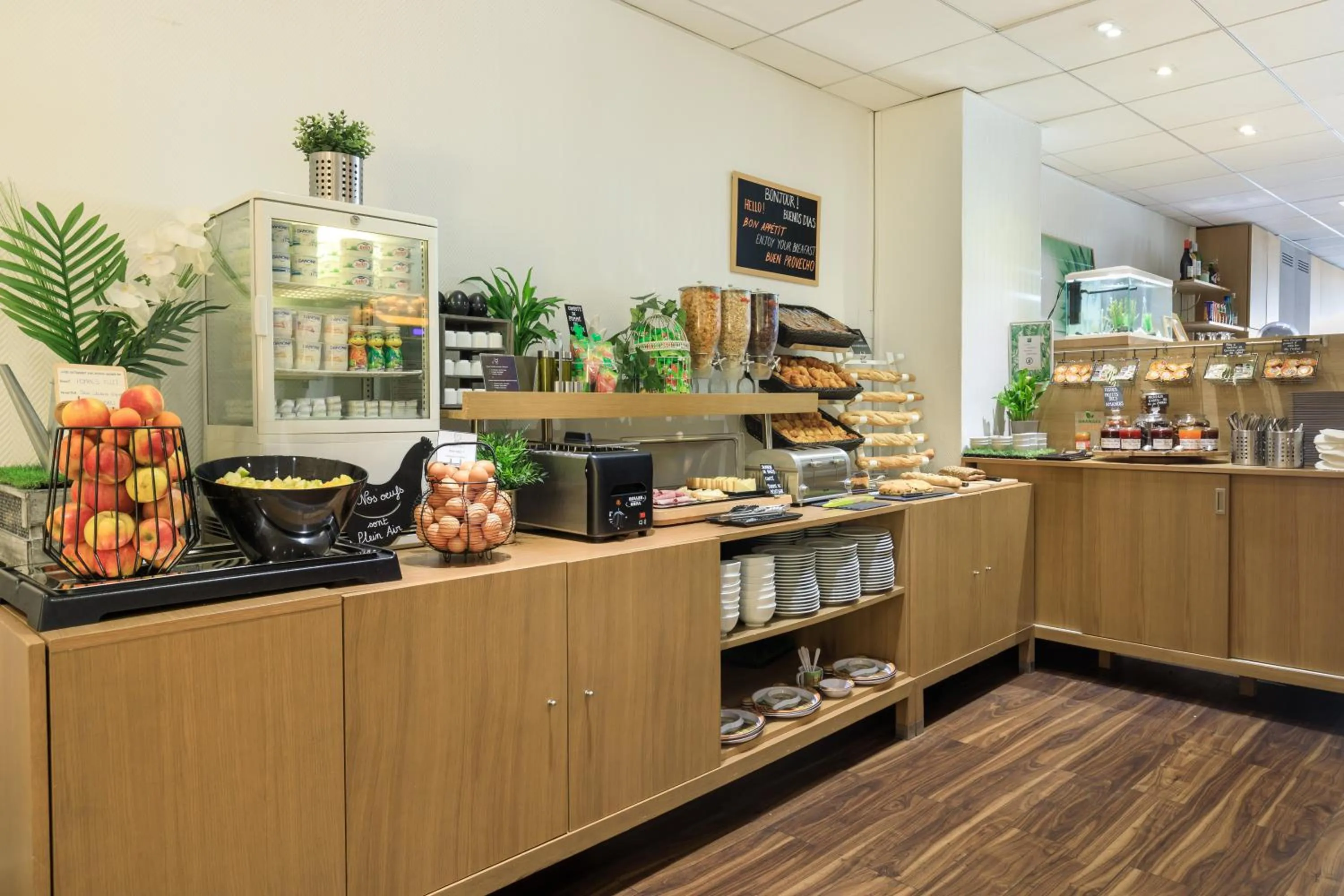 Food and drinks in ibis Styles Toulouse Centre Gare