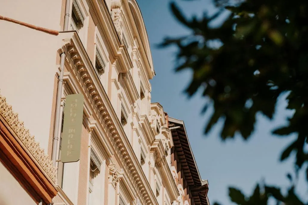 Facade/entrance in Matabi Hotel Toulouse Gare by HappyCulture