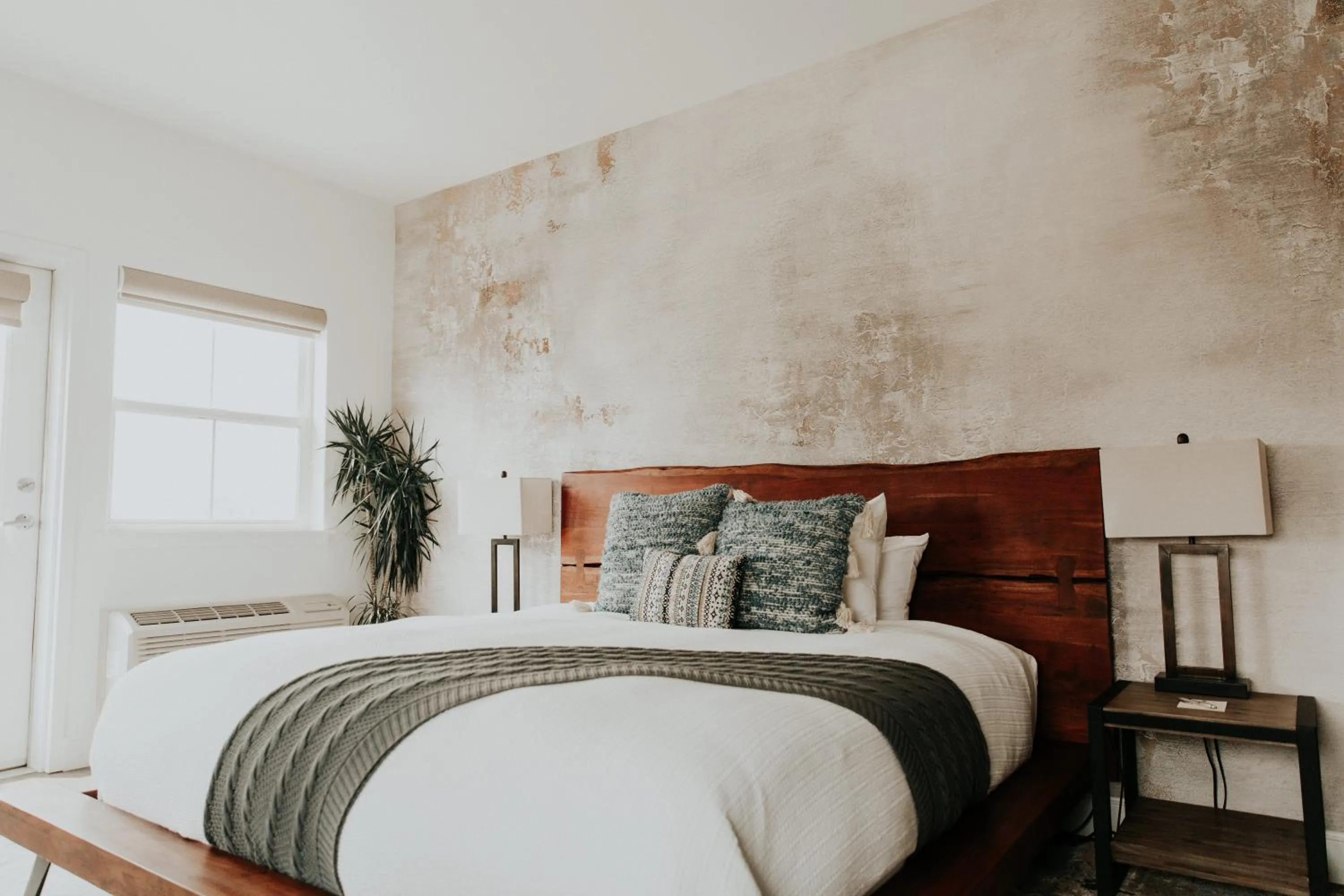 Bed in Wine Stone Inn