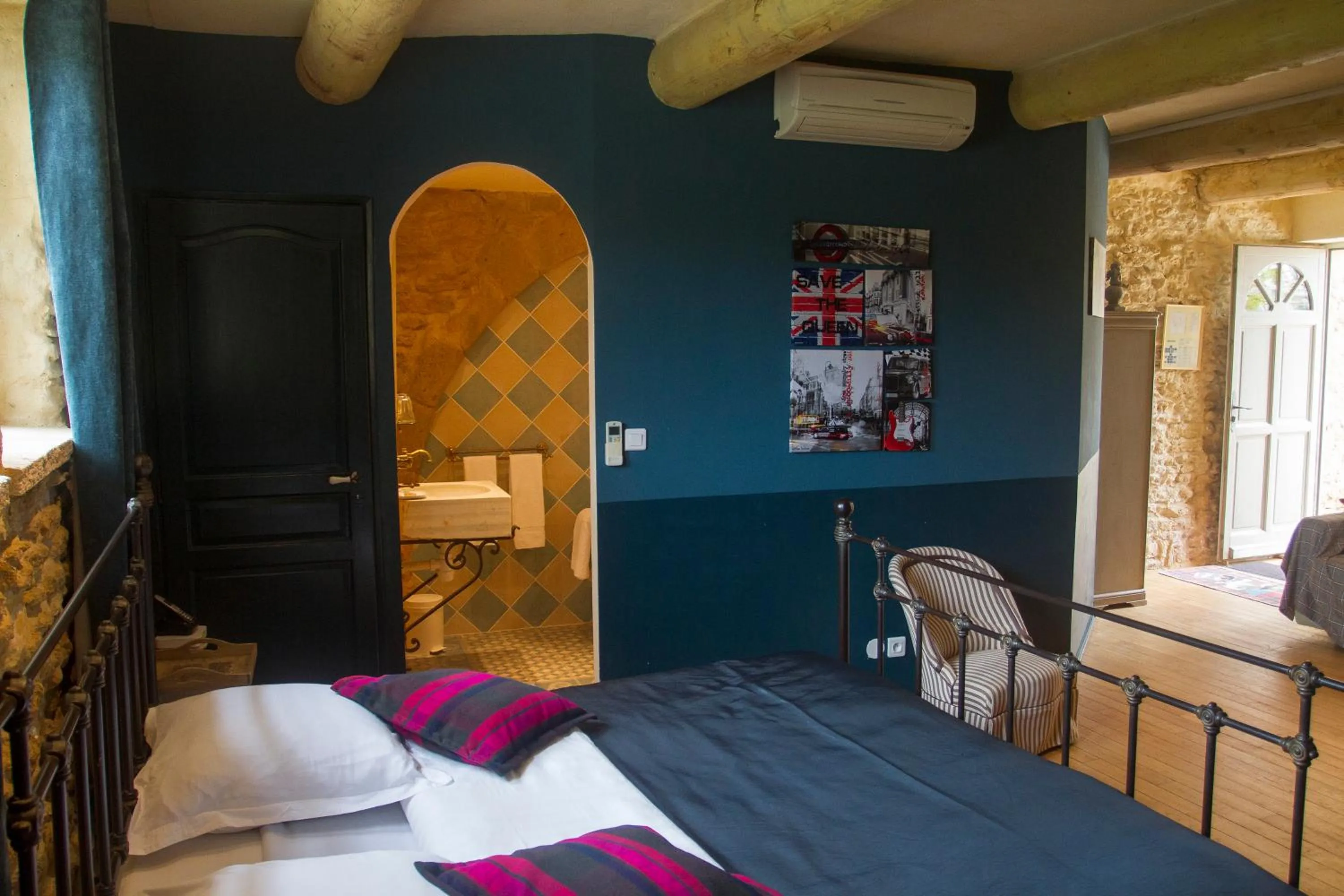 Bed in Domaine Des Escaunes