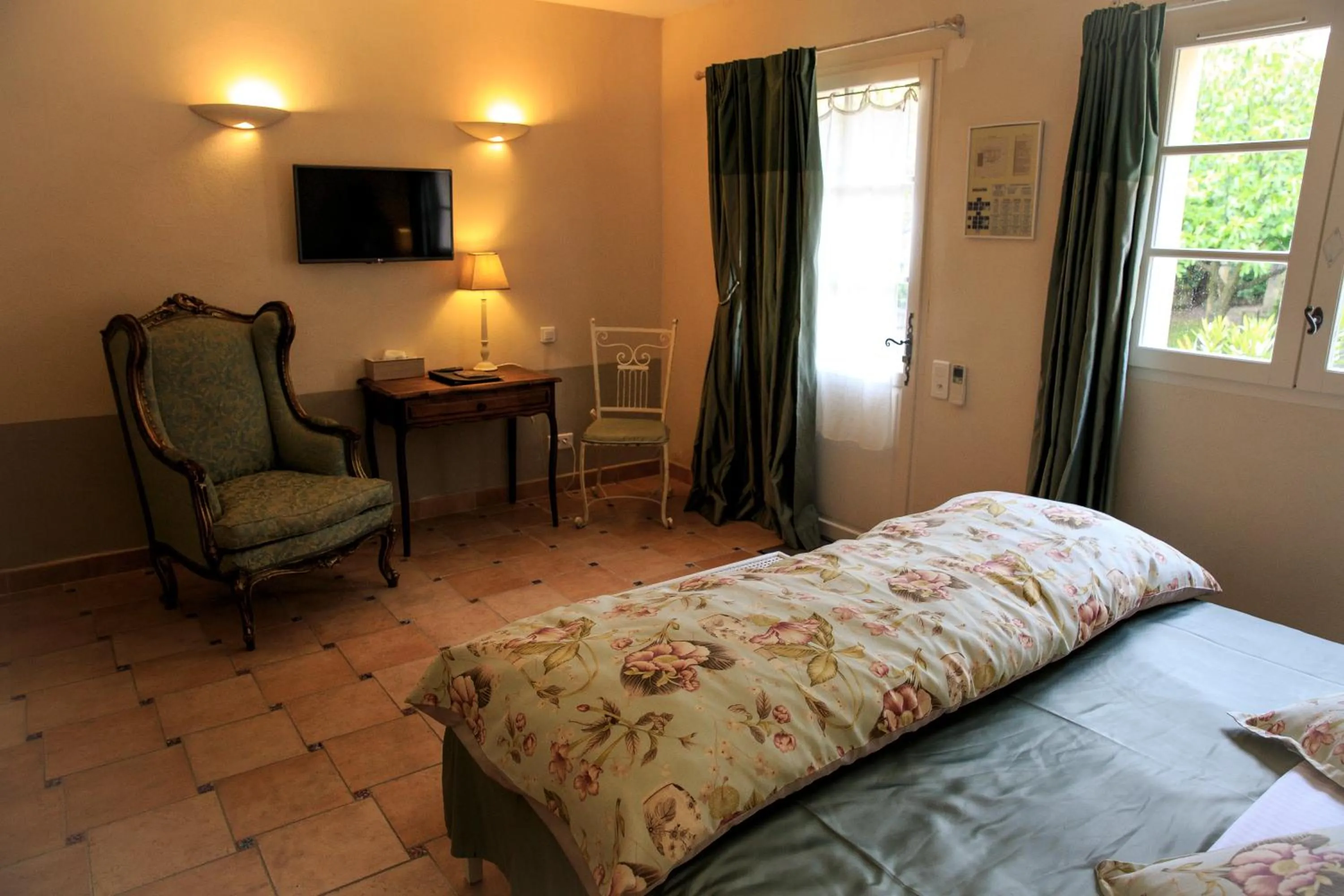 Bed in Domaine Des Escaunes