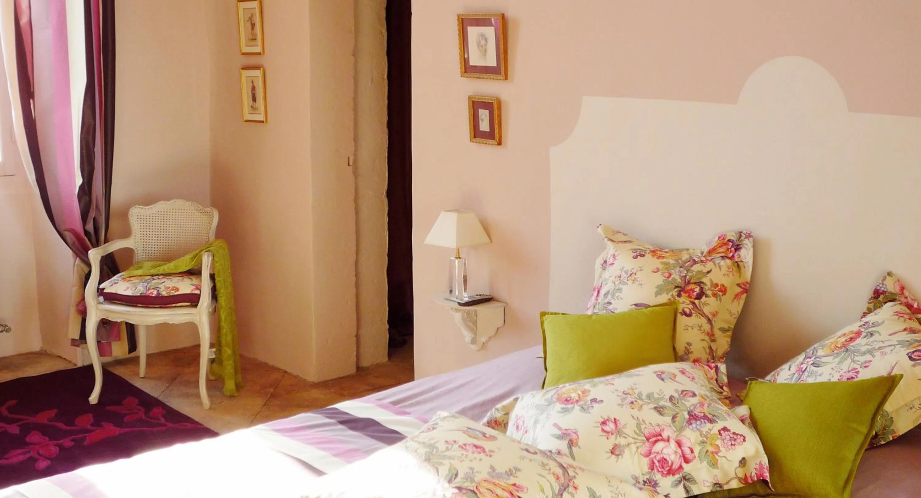 Bed in Domaine Des Escaunes