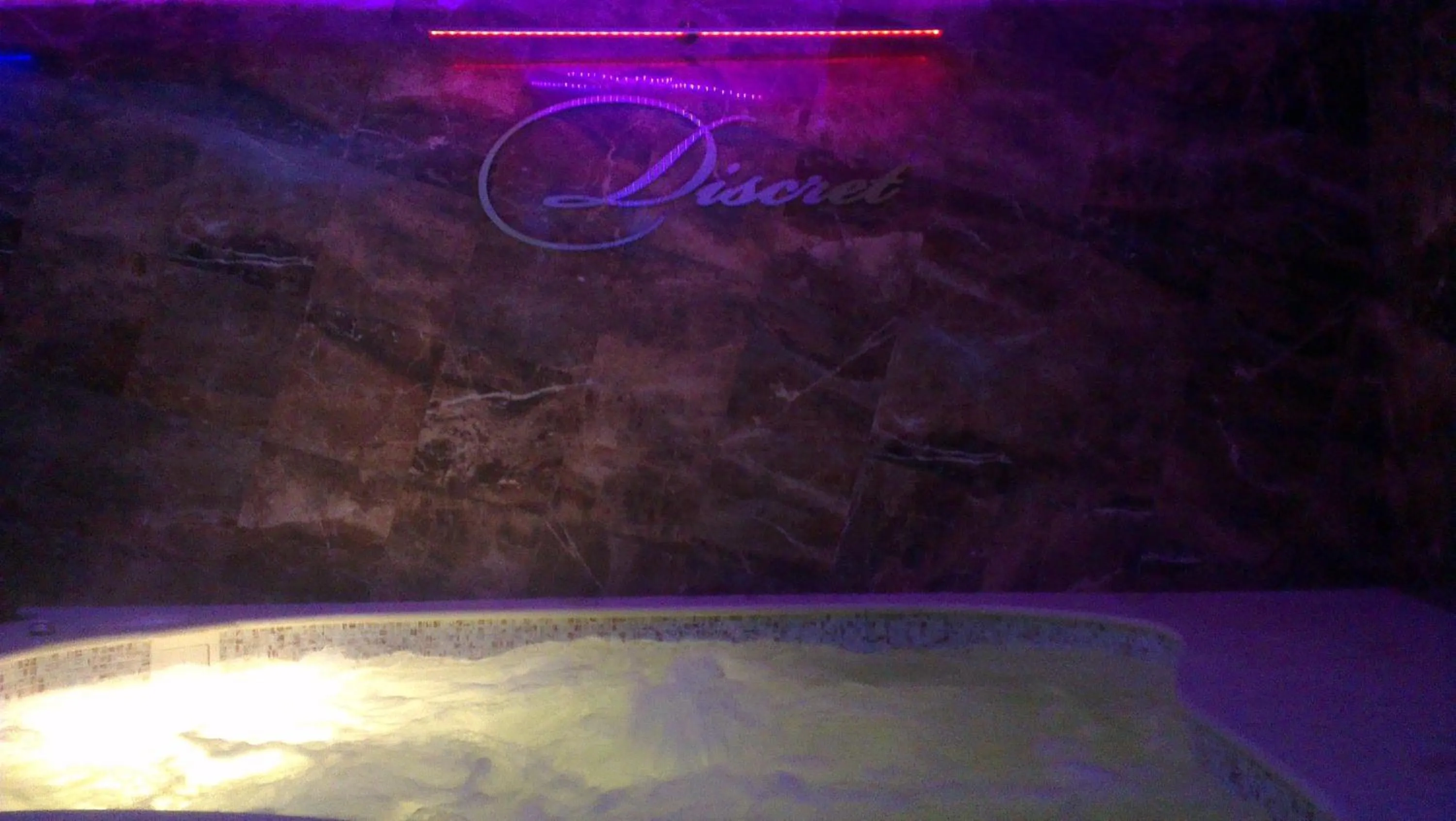 Area and facilities in Discret Hotel & Restaurant