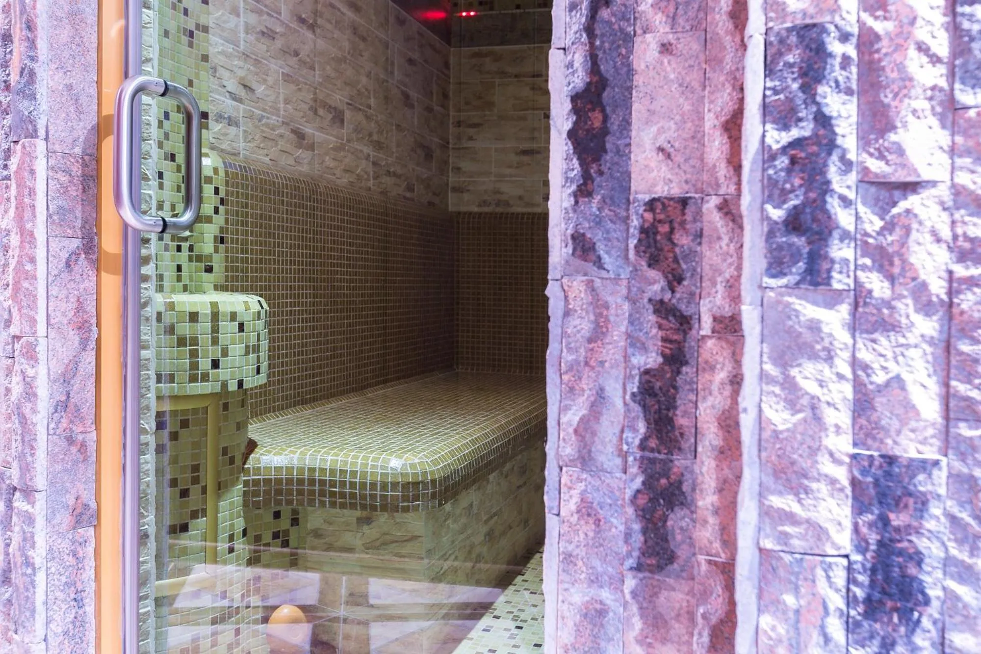 Spa and wellness centre/facilities in Discret Hotel & Restaurant