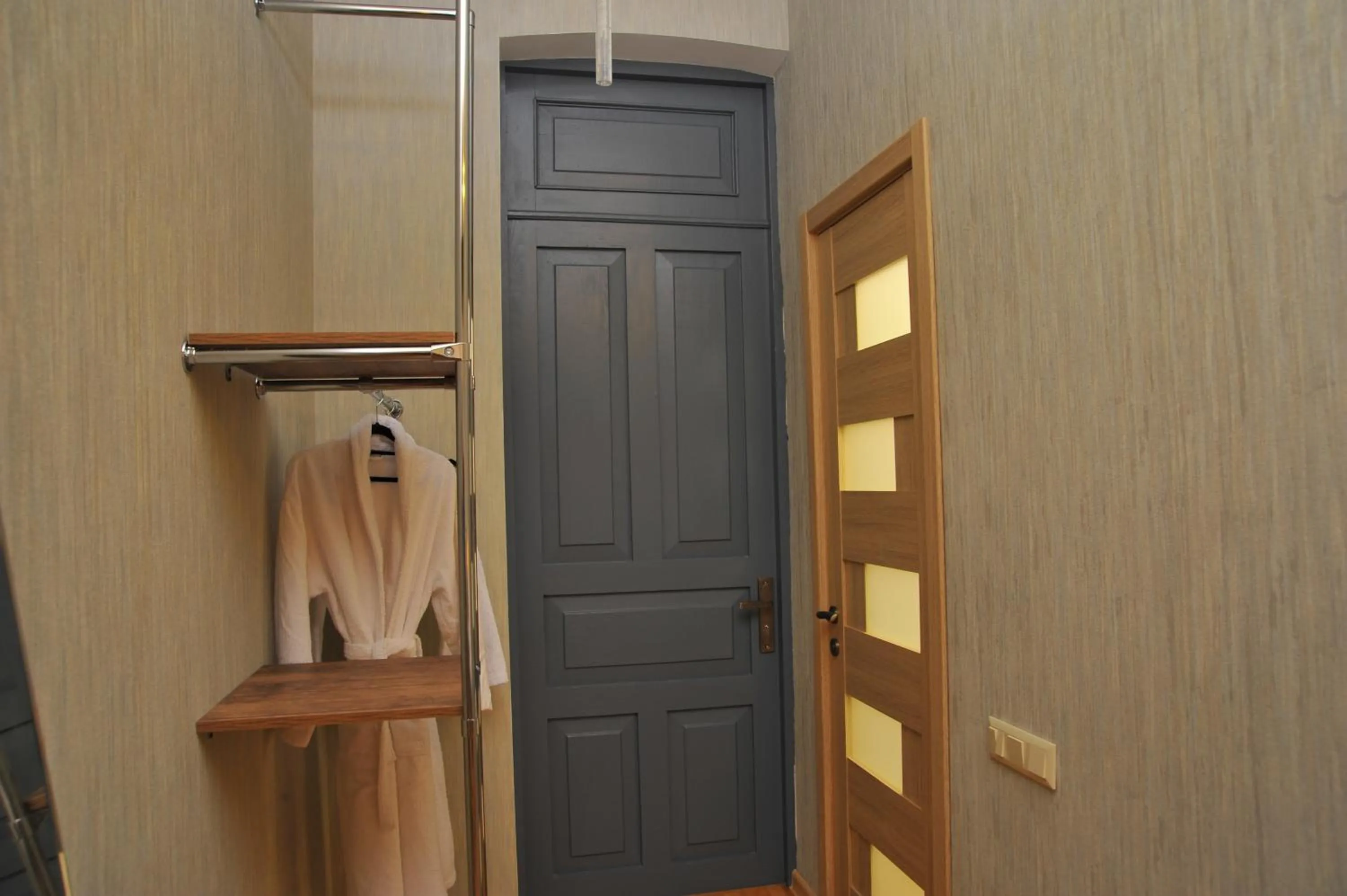 group of guests in Brickwall Tbilisi-Tbilisi vibe