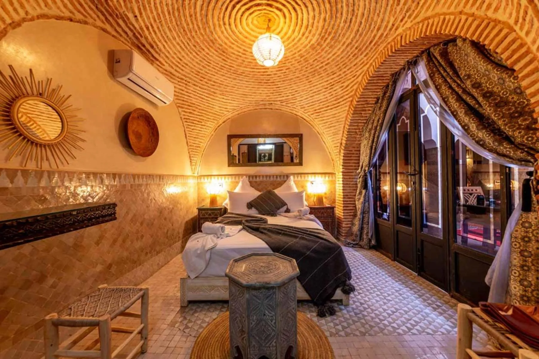 Bed in Riad 7 Saints