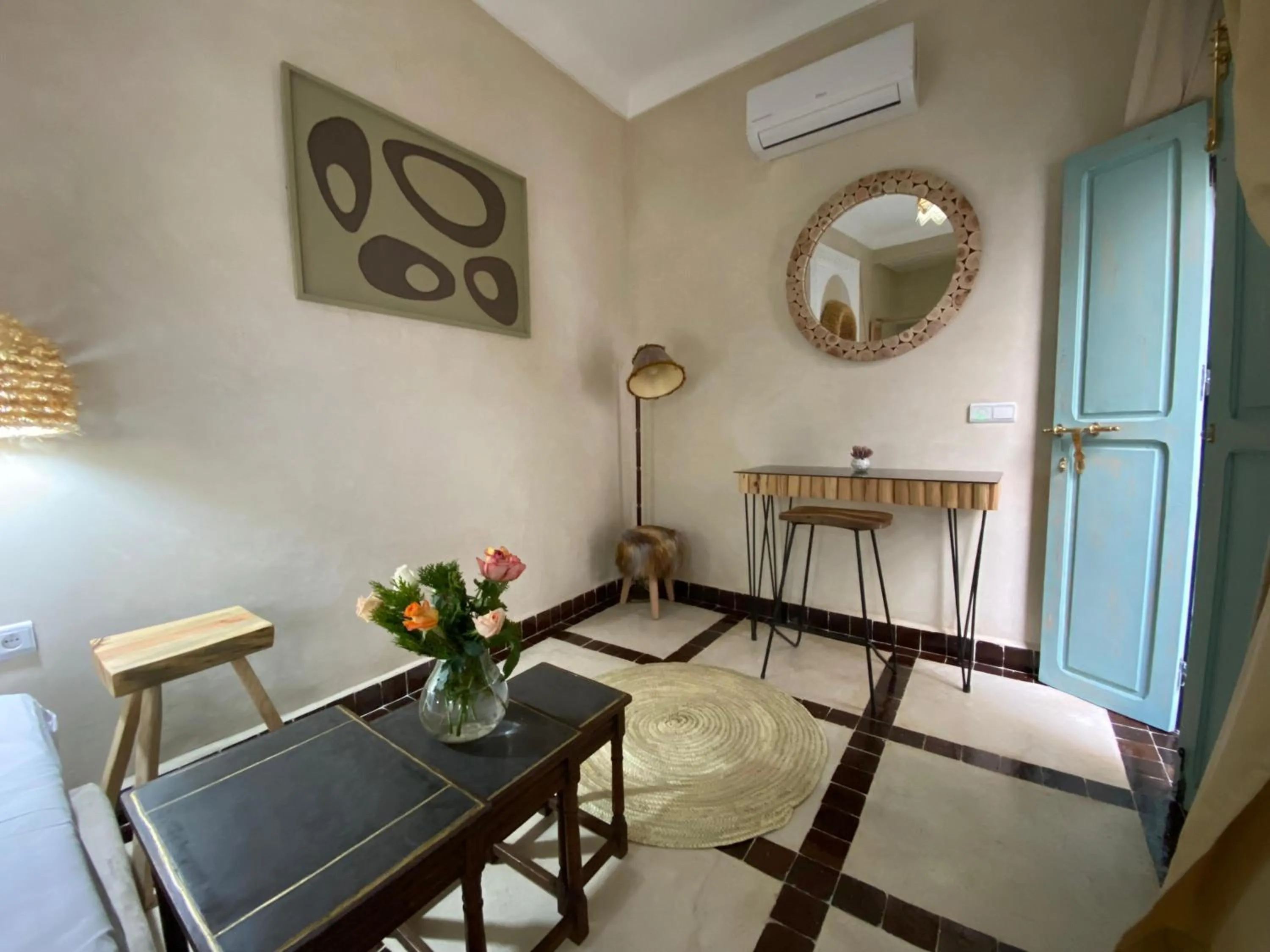 Bedroom in Riad 7 Saints