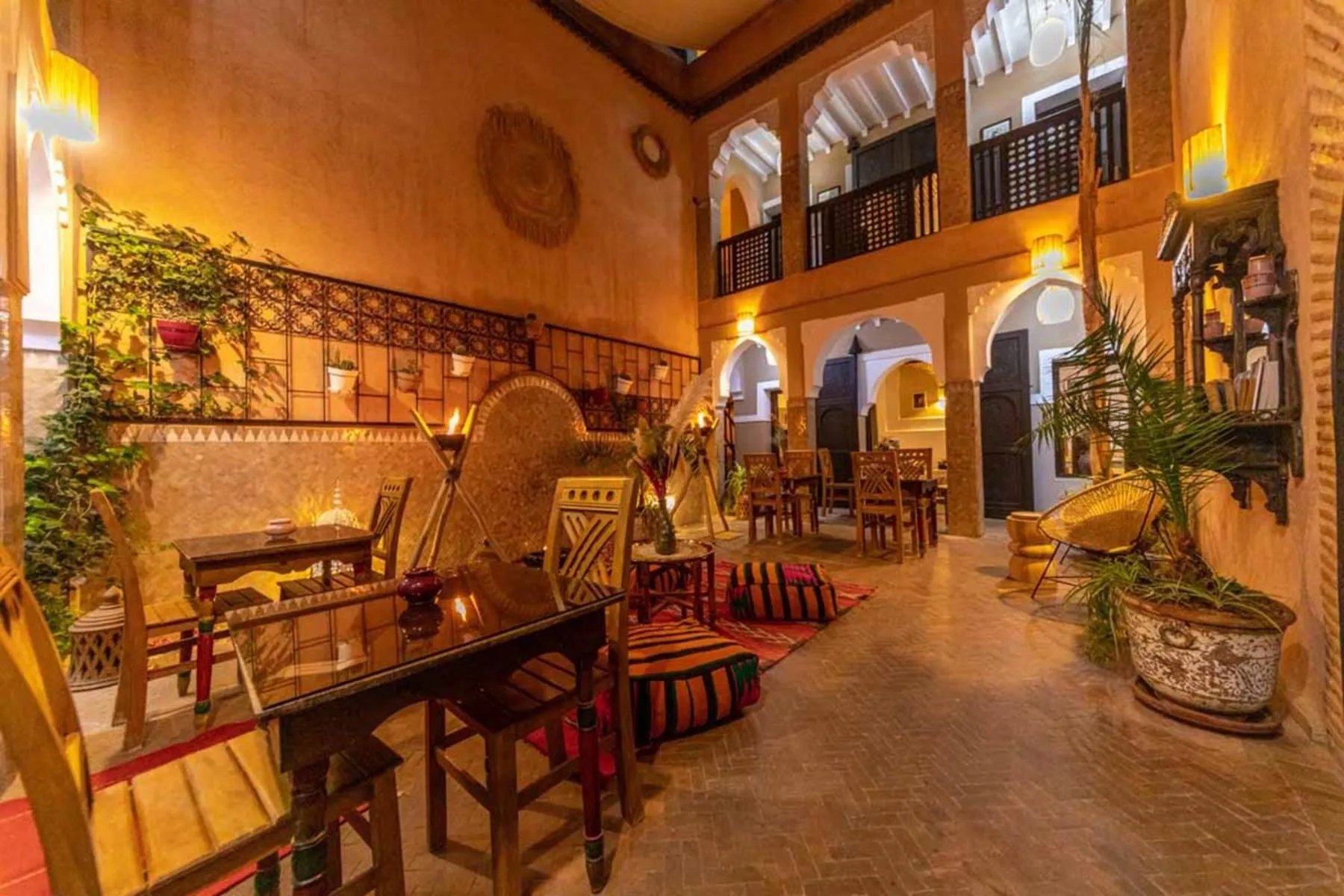 Restaurant/places to eat in Riad 7 Saints