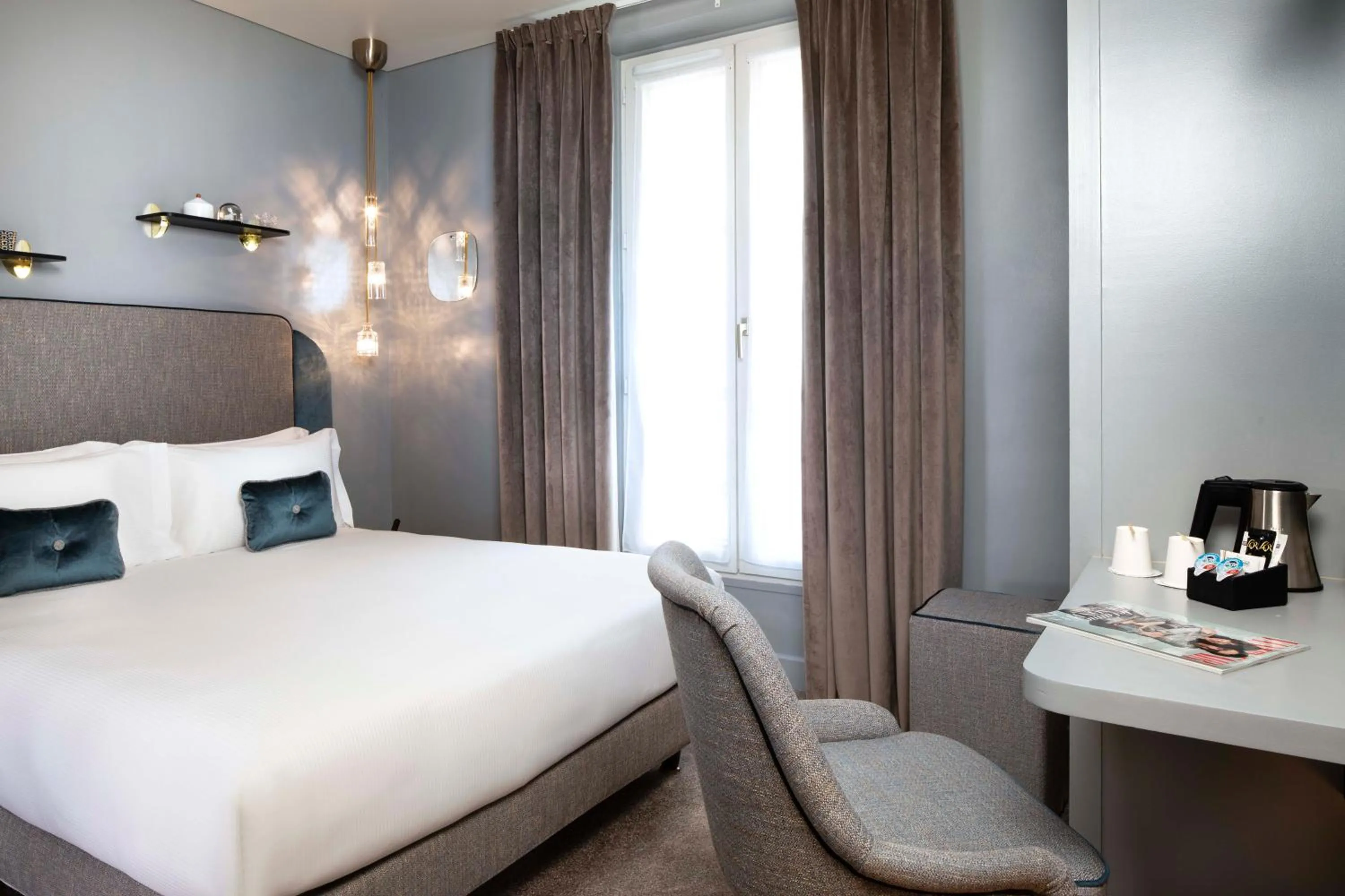 Photo of the whole room, Bed in Hôtel Eiffel Saint Charles