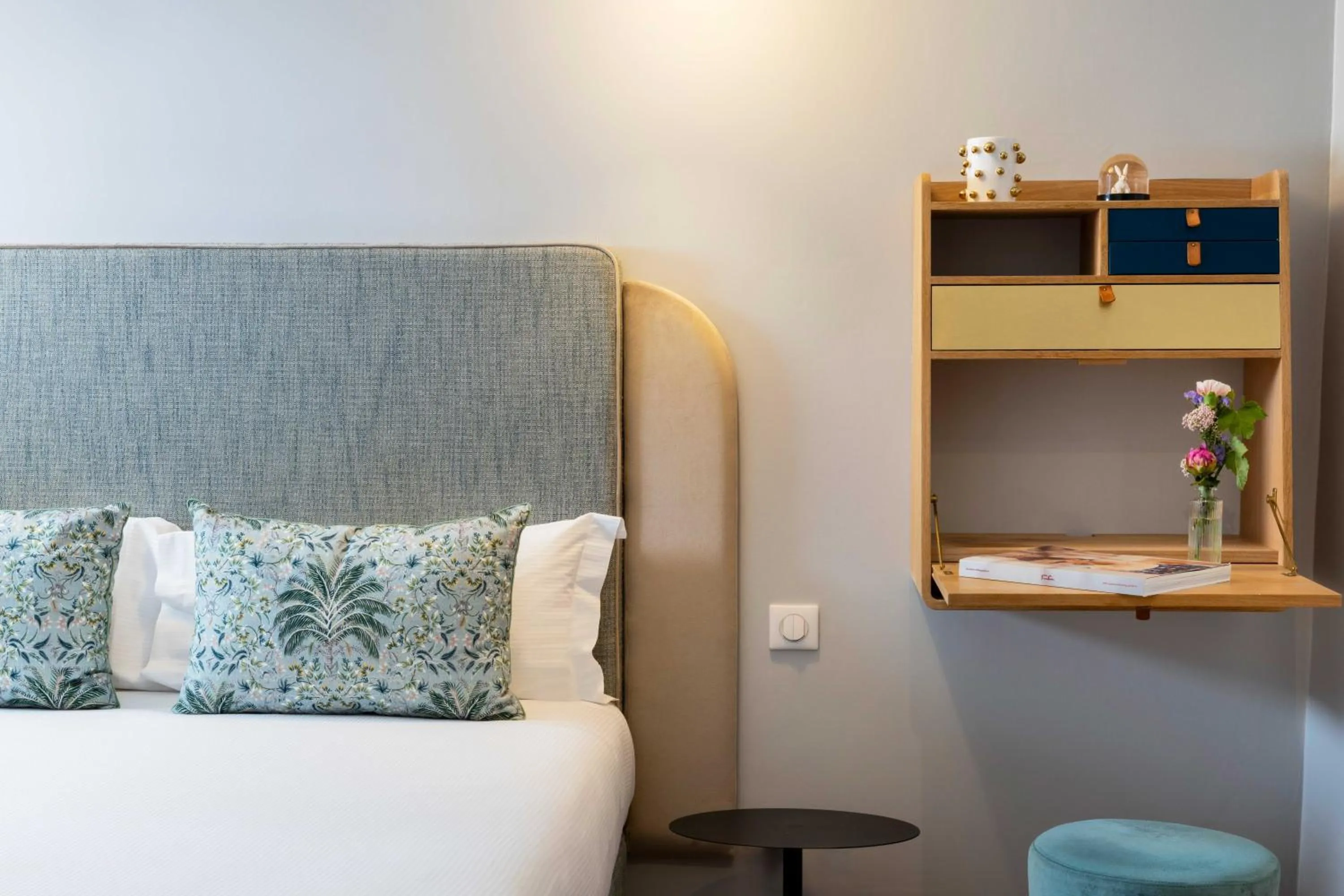 Bed in Hôtel Eiffel Saint Charles