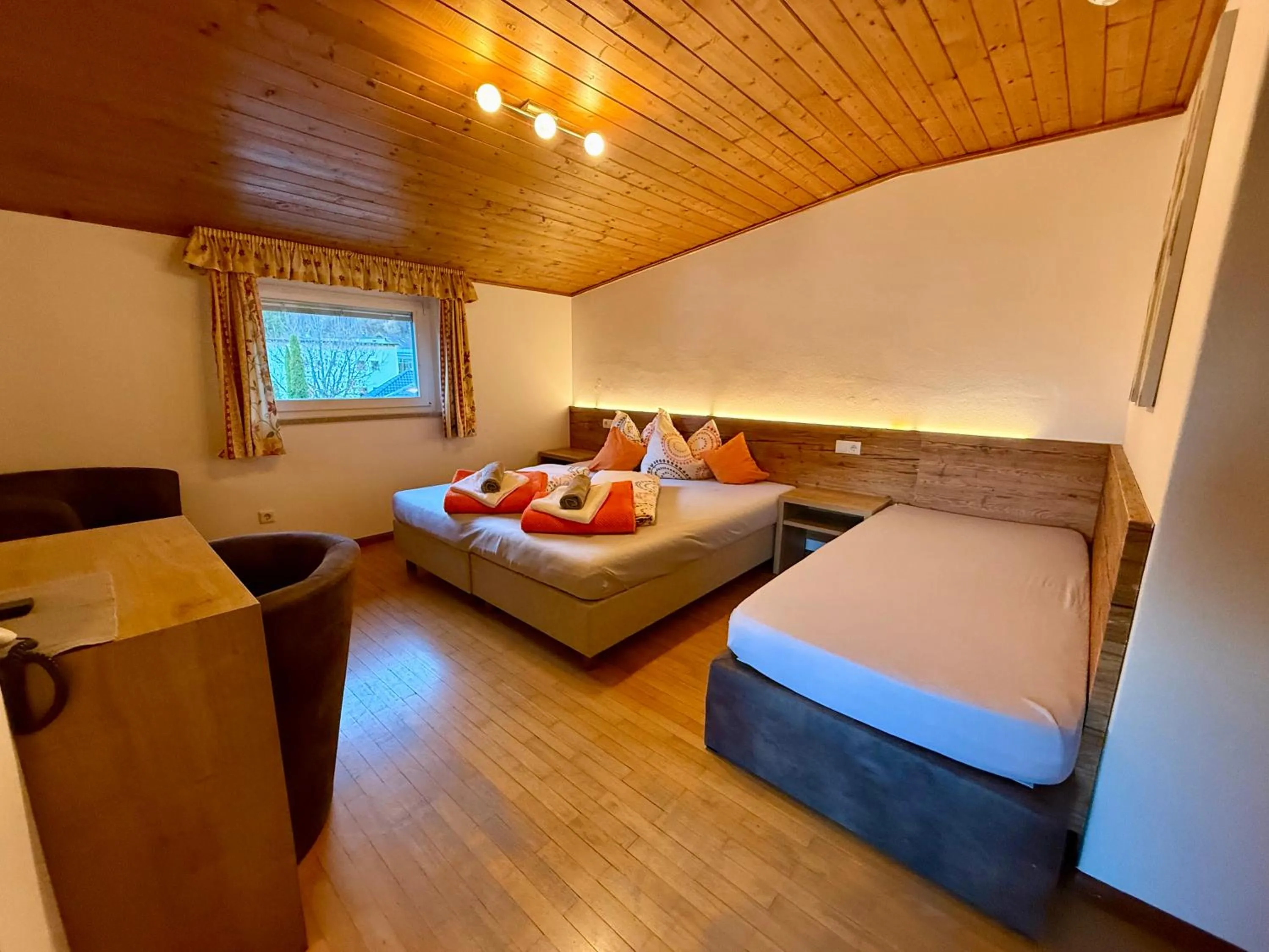 Photo of the whole room, Bed in Hotel Krone