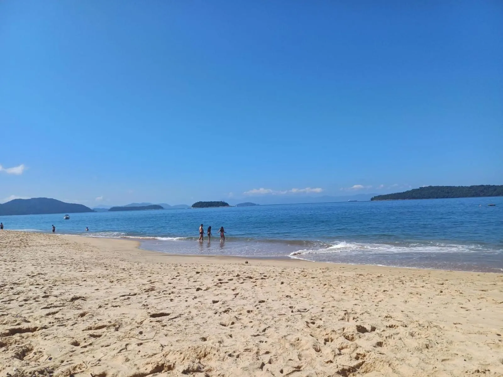 Nearby landmark in Angra TOP2 Praia Piscina Marina 2 quartos