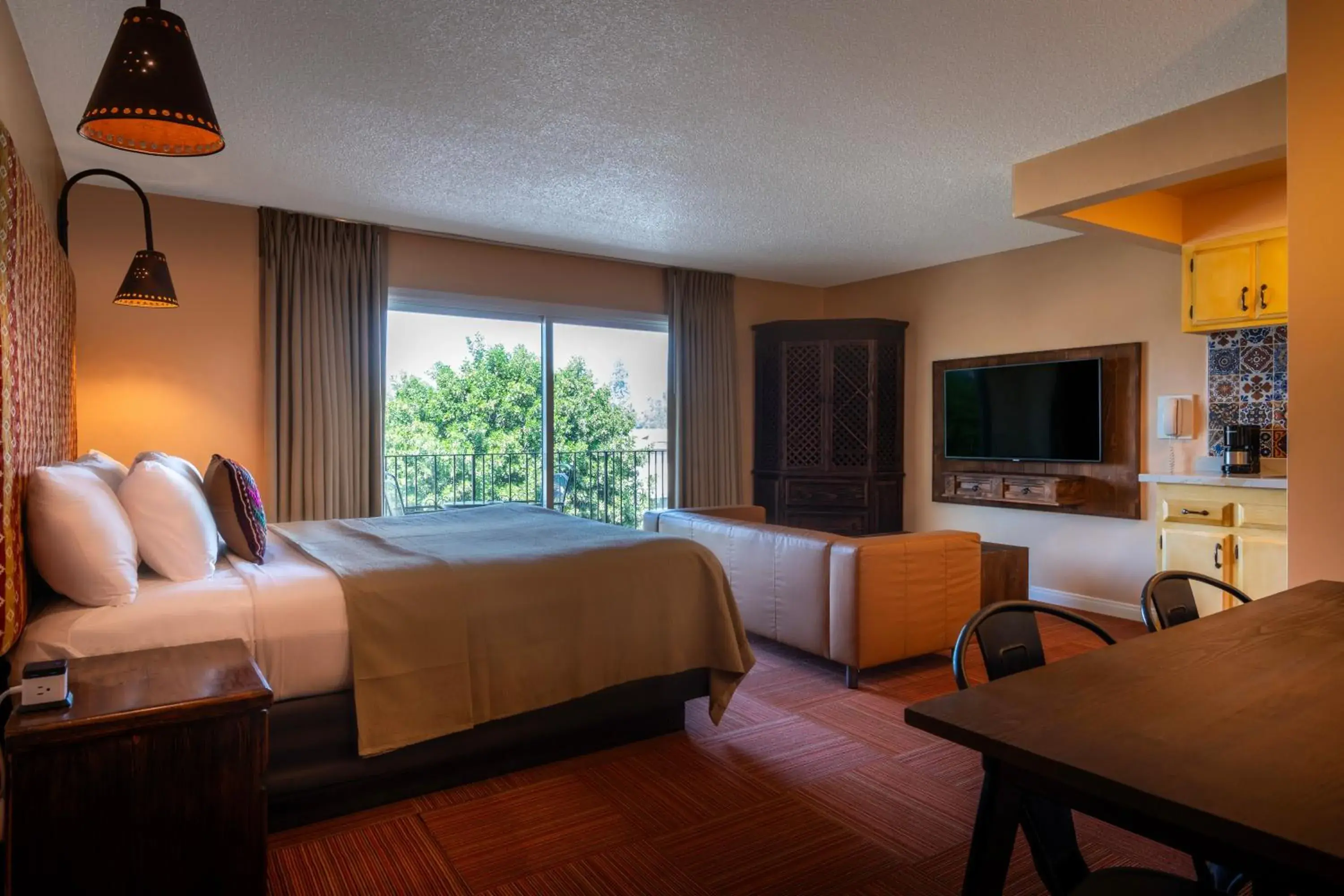 King Kitchen Studio in Hotel Pepper Tree Boutique Kitchen Studios - Anaheim King Kitchen Studio in Hotel Pepper Tree Boutique Kitchen Studios - Anaheim