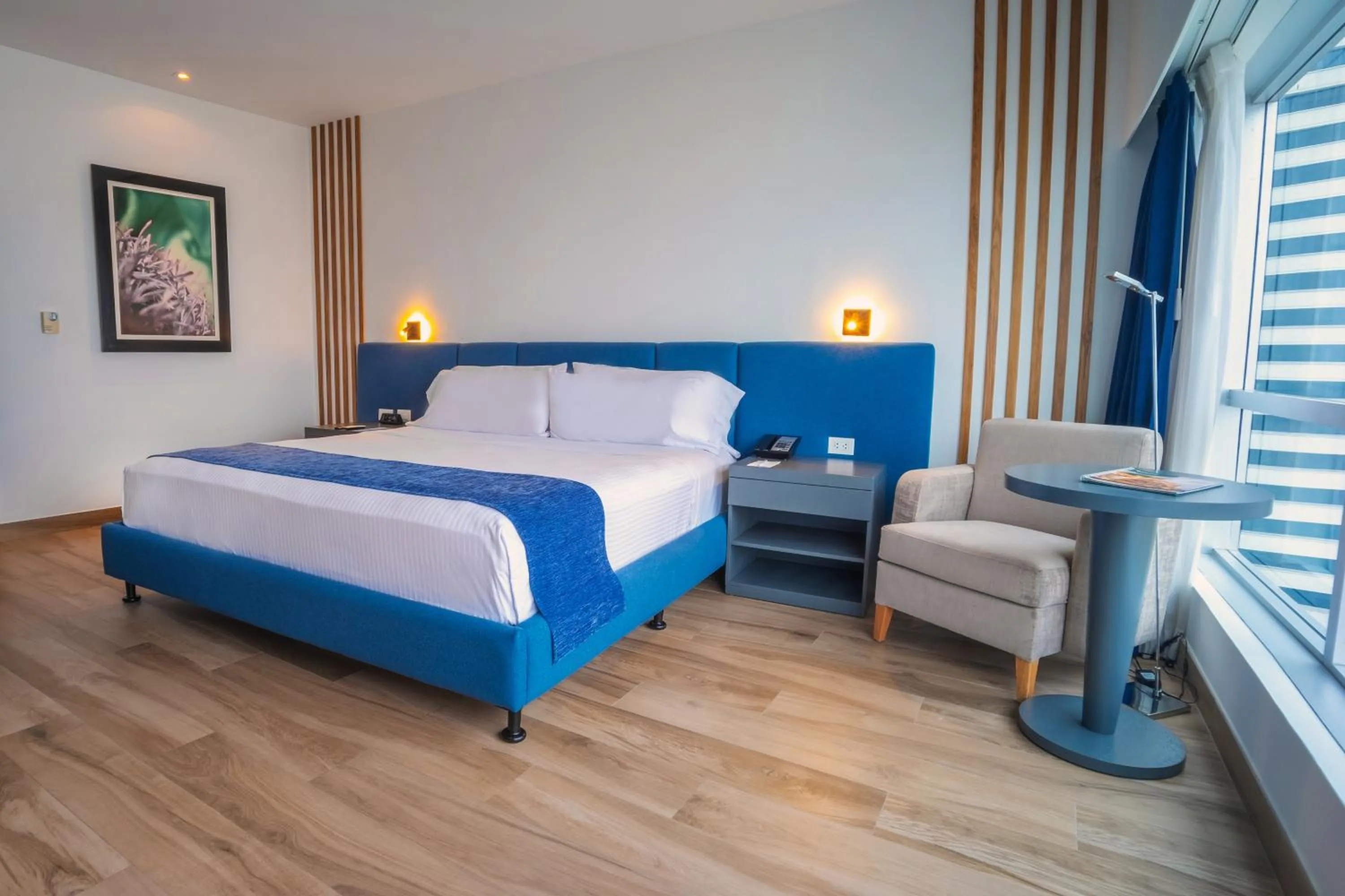 Bed in Wyndham Guayaquil, Puerto Santa Ana