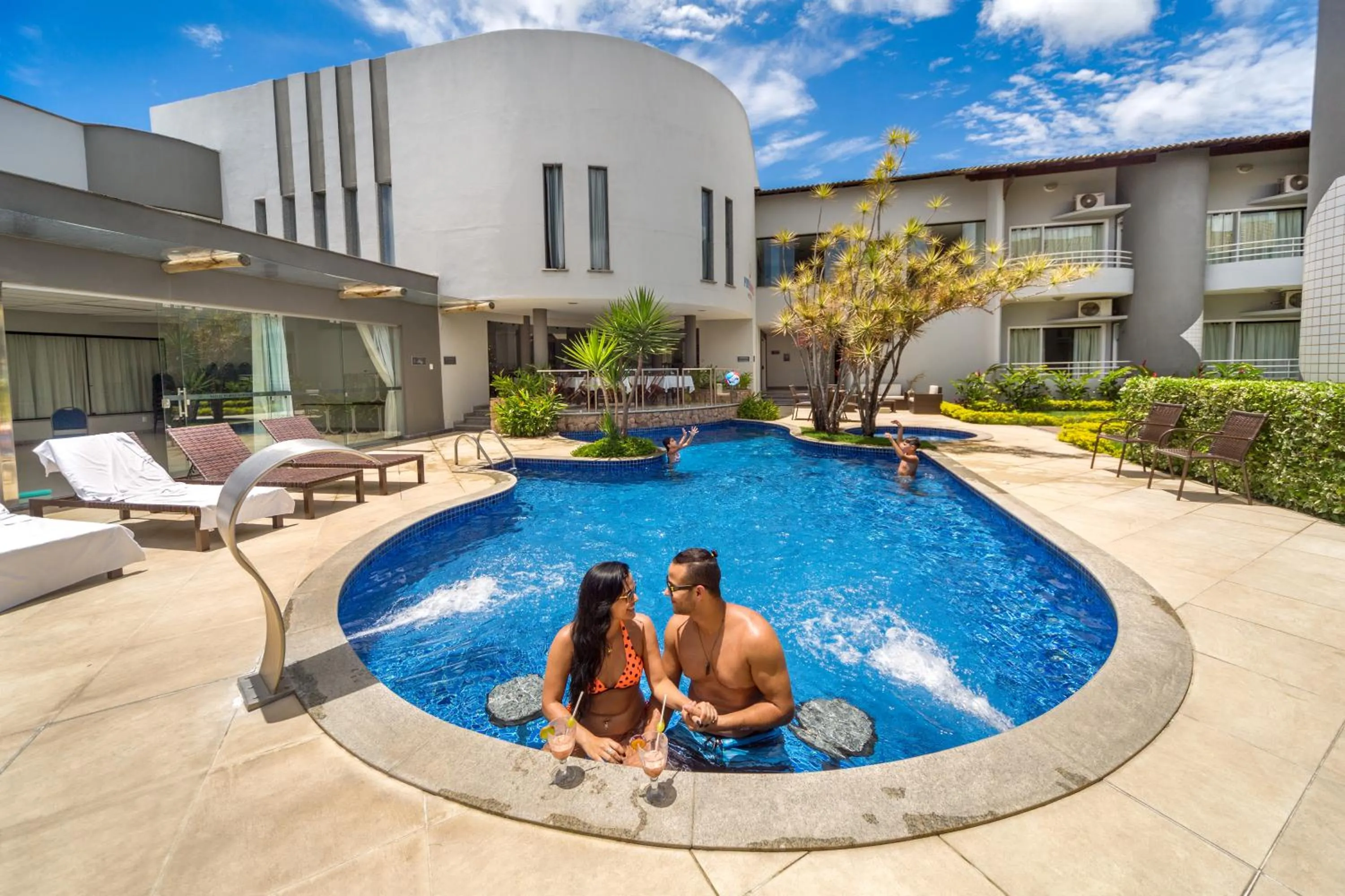 Swimming pool in Hotel Porto Napolis