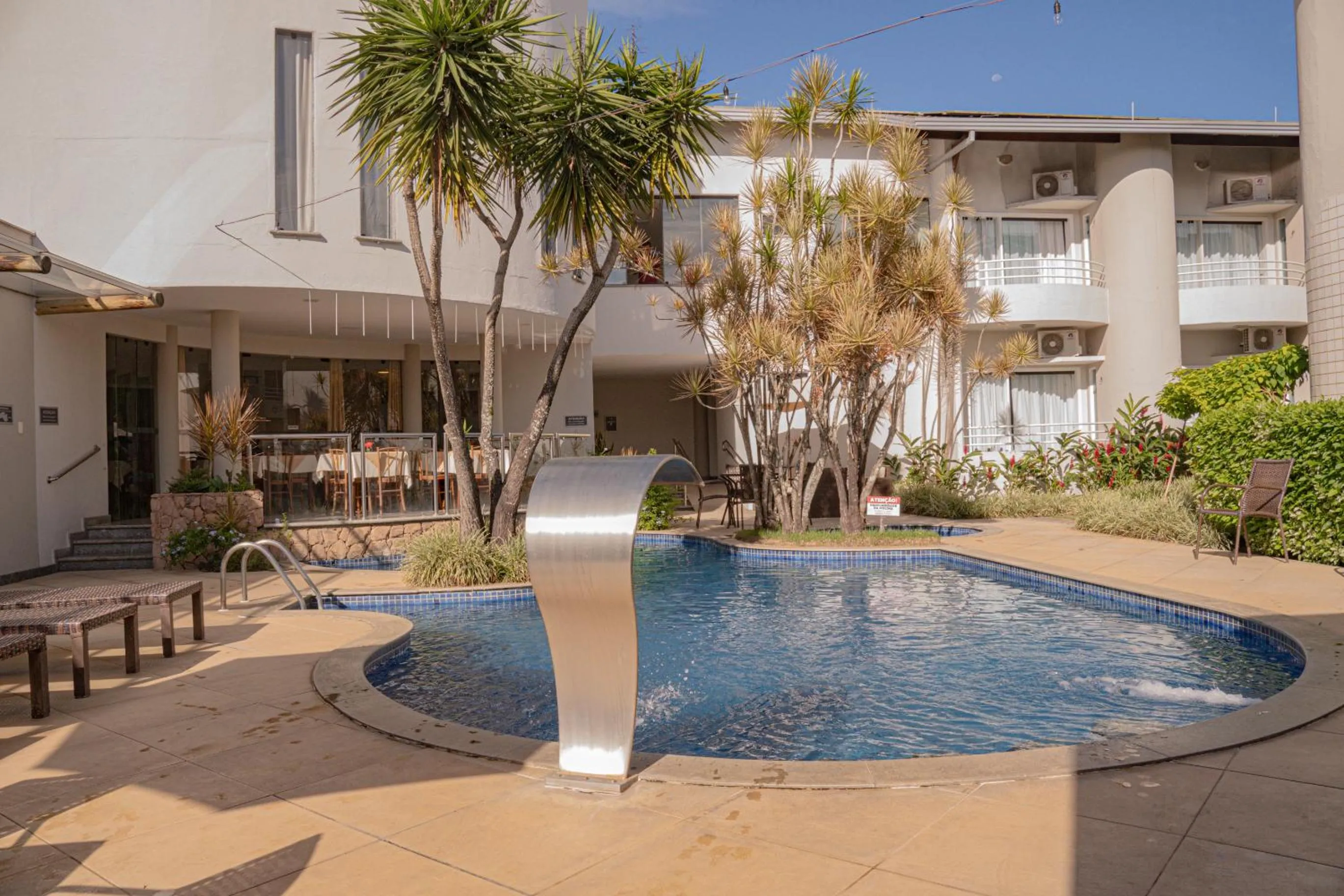 Swimming pool in Hotel Porto Napolis