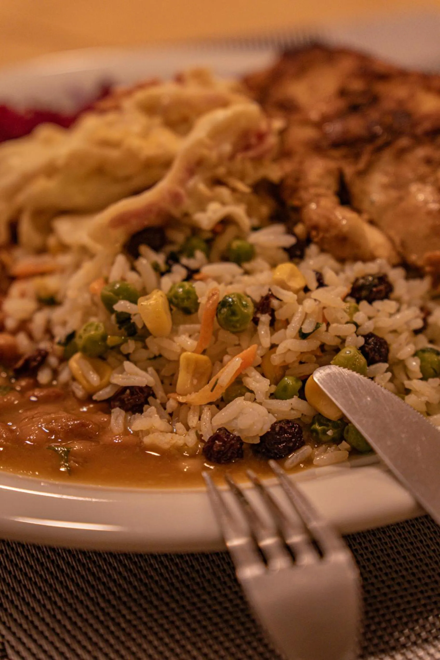 Restaurant/places to eat in Hotel Porto Napolis